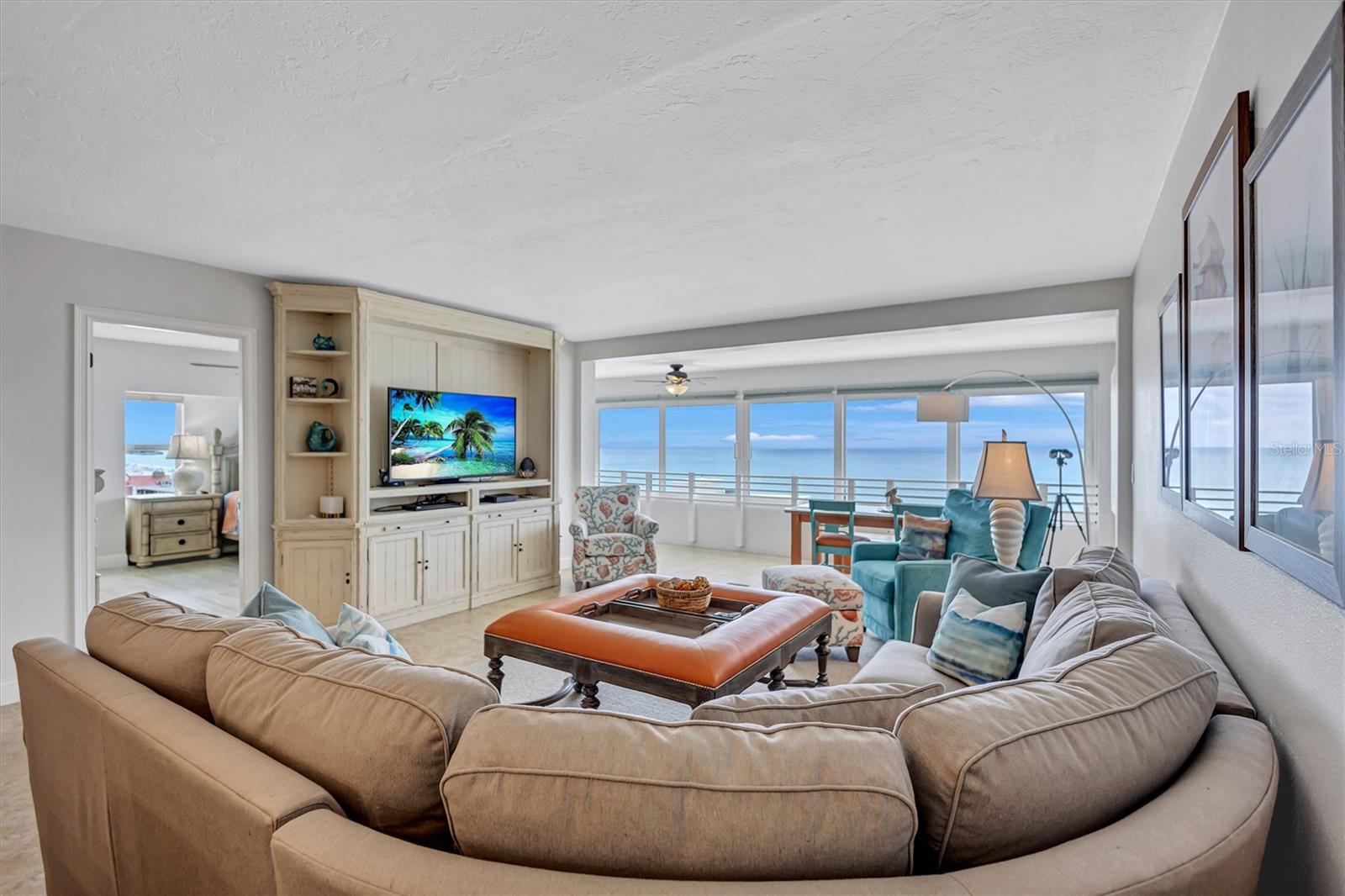 Image 9 of 80 For 6140 Midnight Pass Road 501