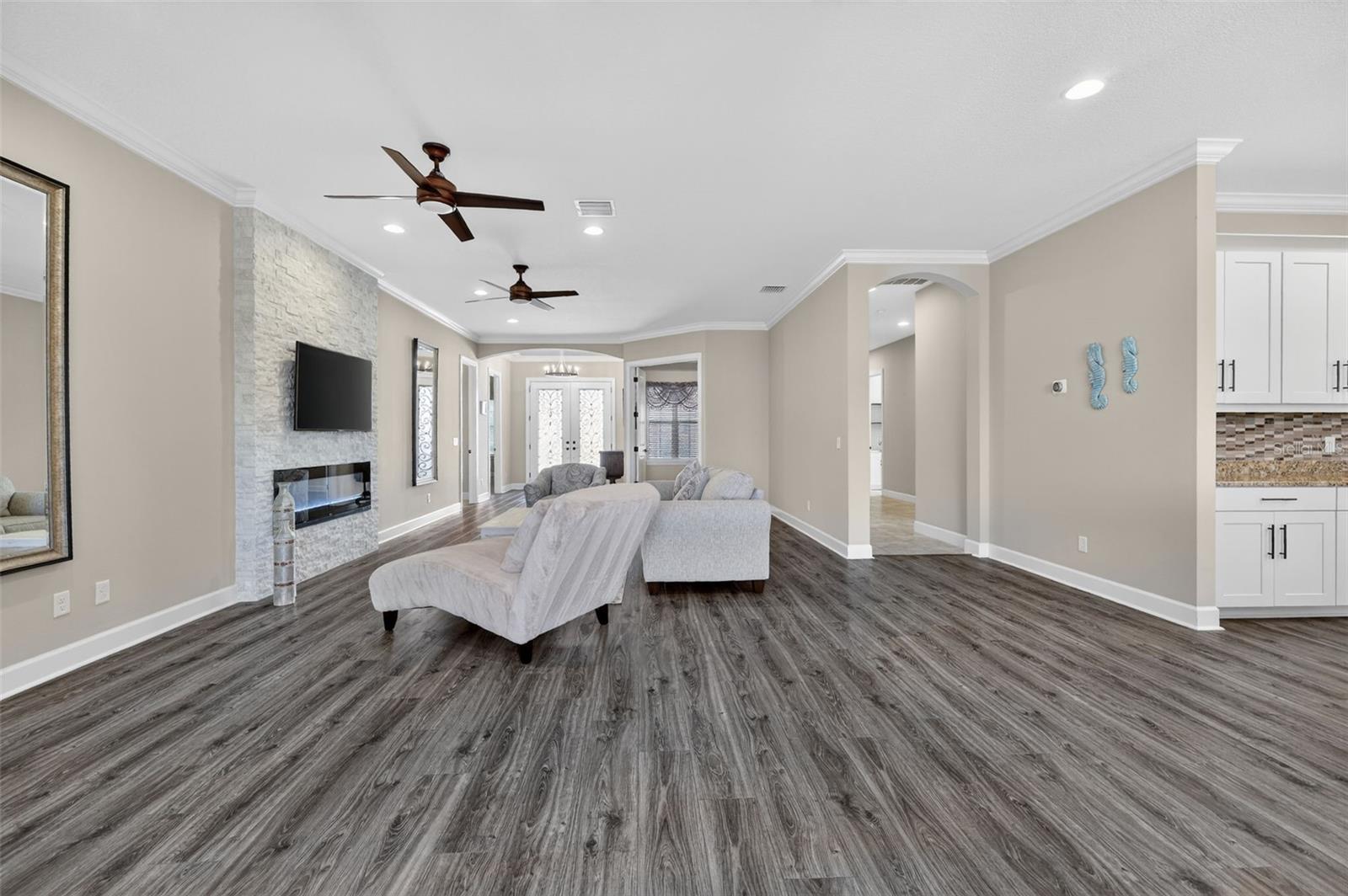 Image 13 of 94 For 5010 Tivoli Run