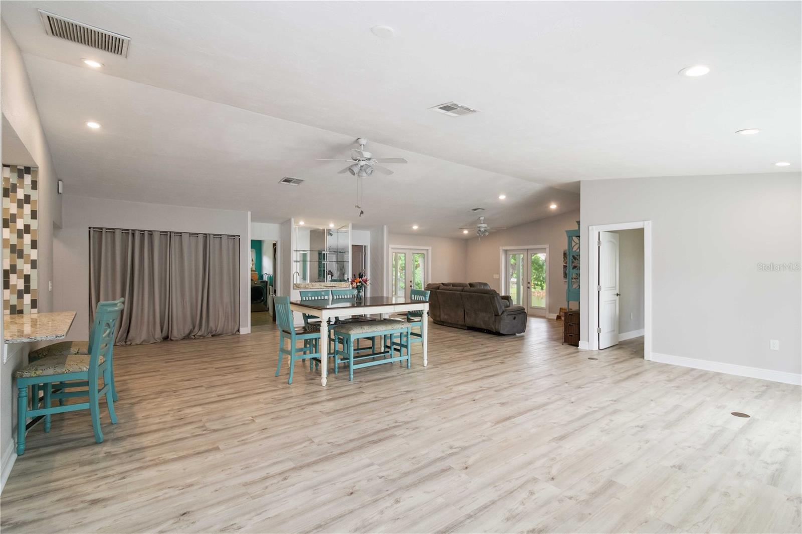 Image 13 of 55 For 907 69th Street Nw