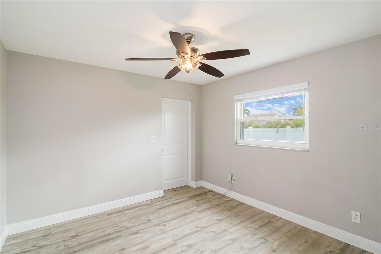 Image 31 of 55 For 907 69th Street Nw