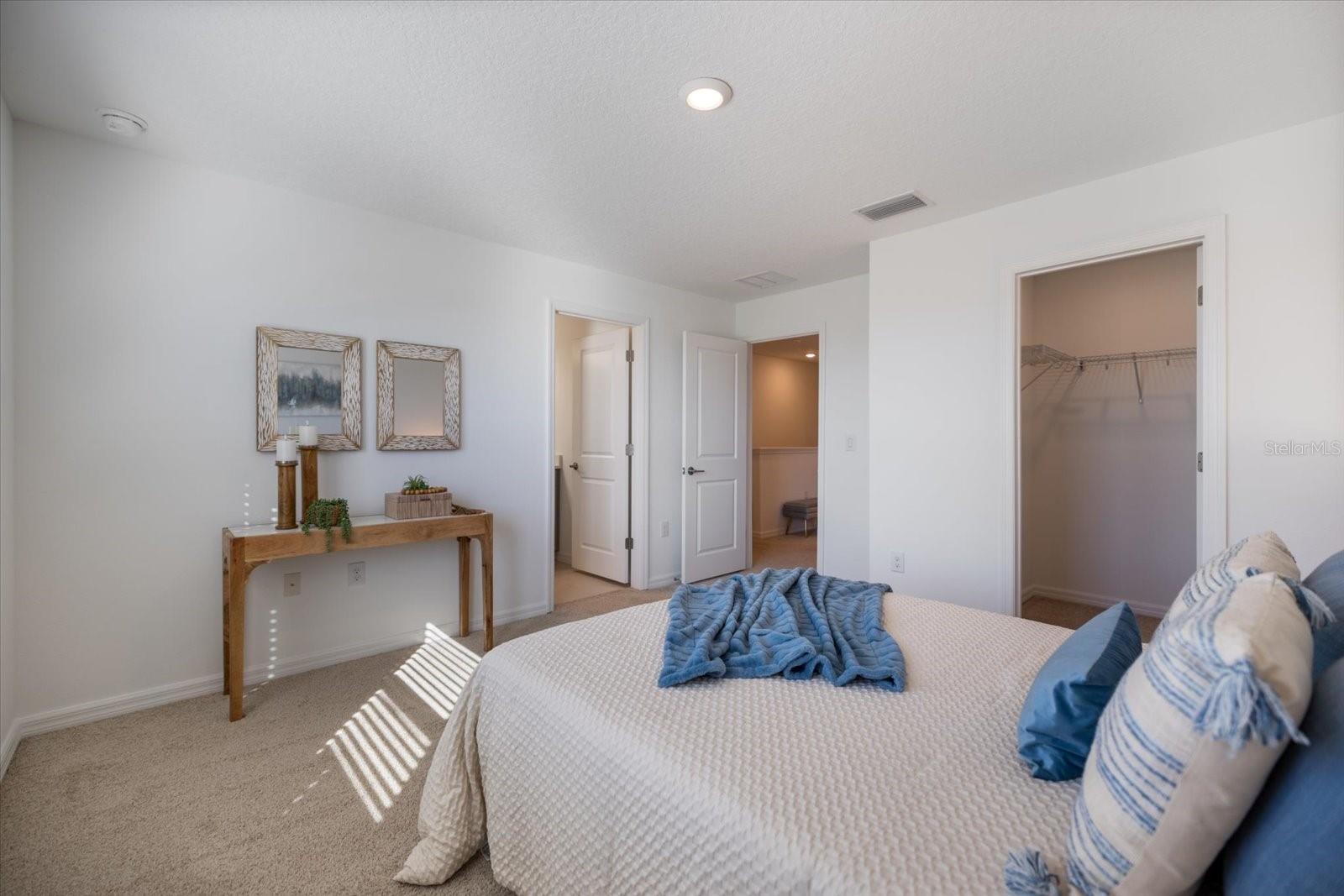 Image 18 of 50 For 5755 Archipelago Street