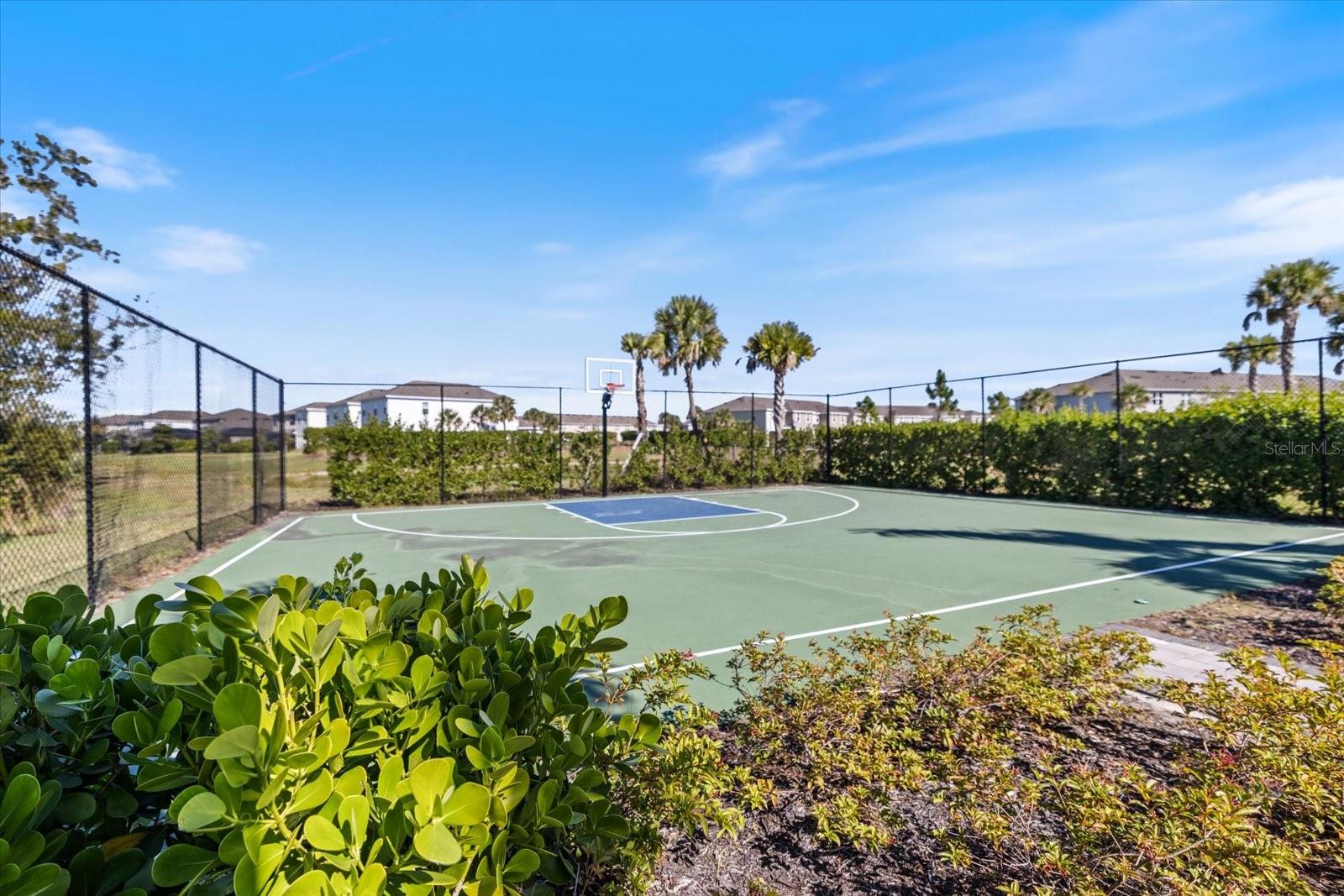 Image 36 of 50 For 5755 Archipelago Street