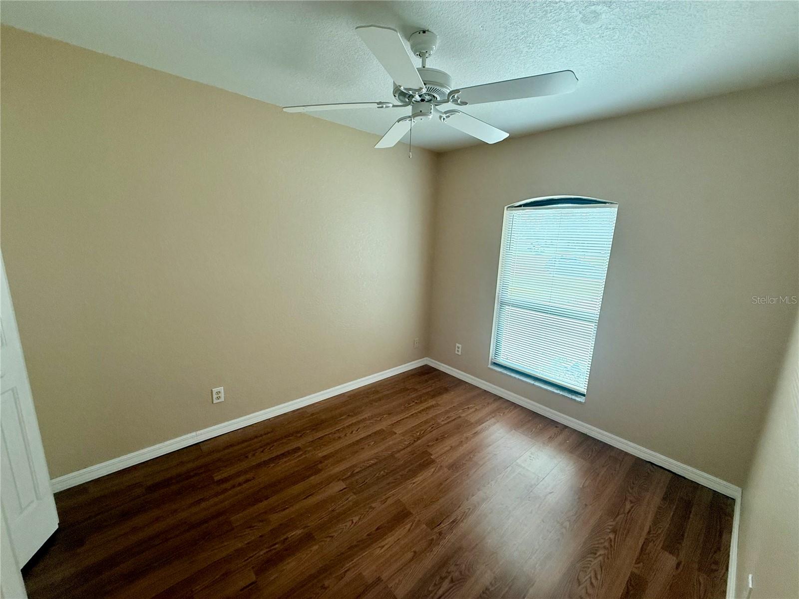 Image 6 of 19 For 1626 Cranberry Boulevard