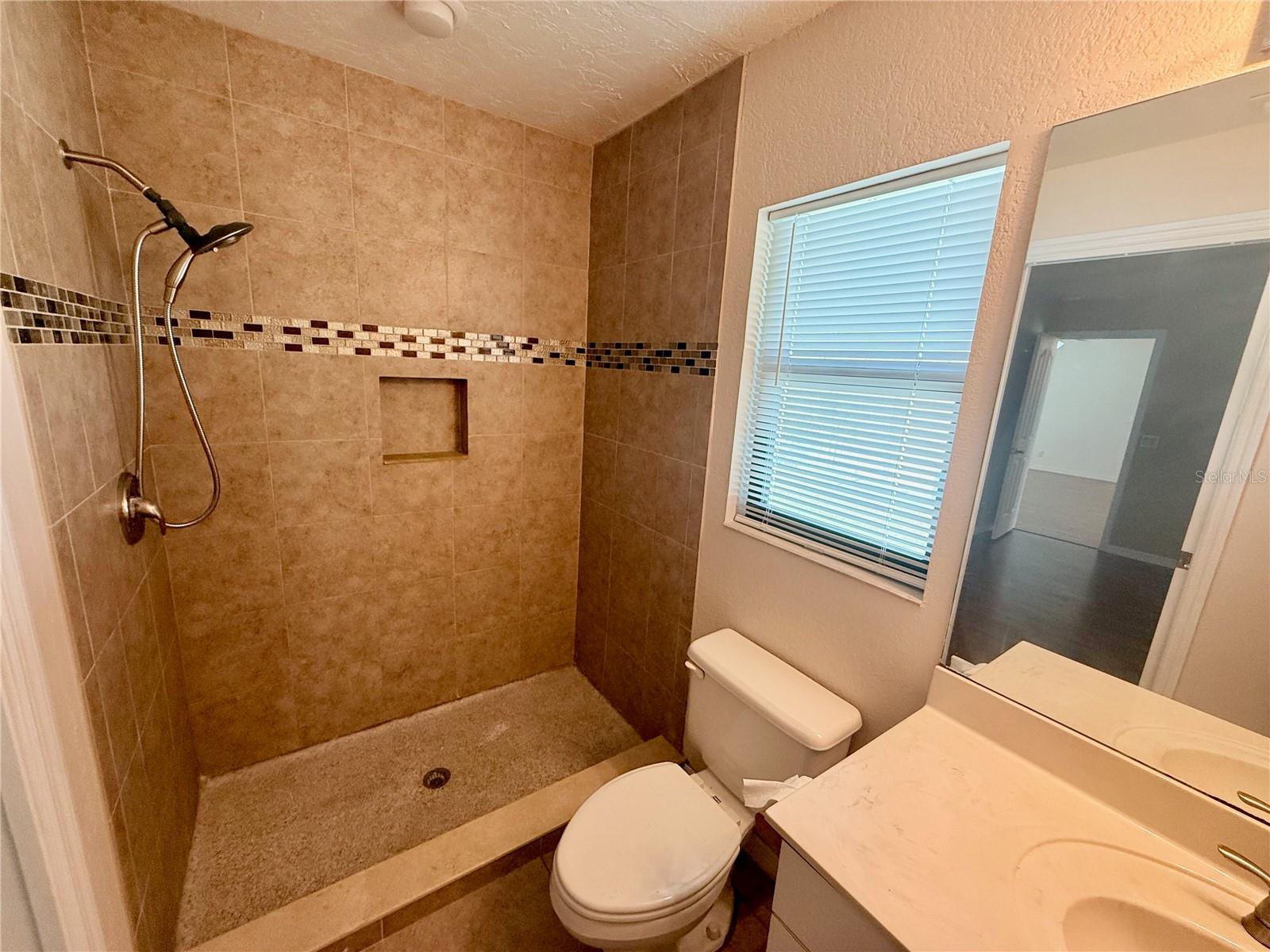 Image 9 of 19 For 1626 Cranberry Boulevard