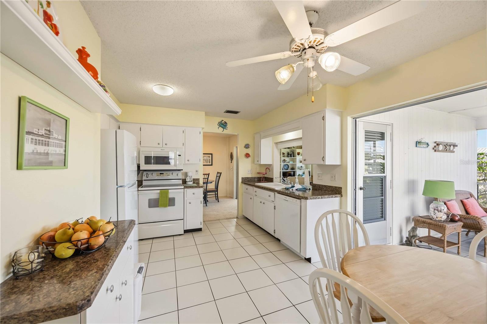 Image 16 of 60 For 886 4th Street