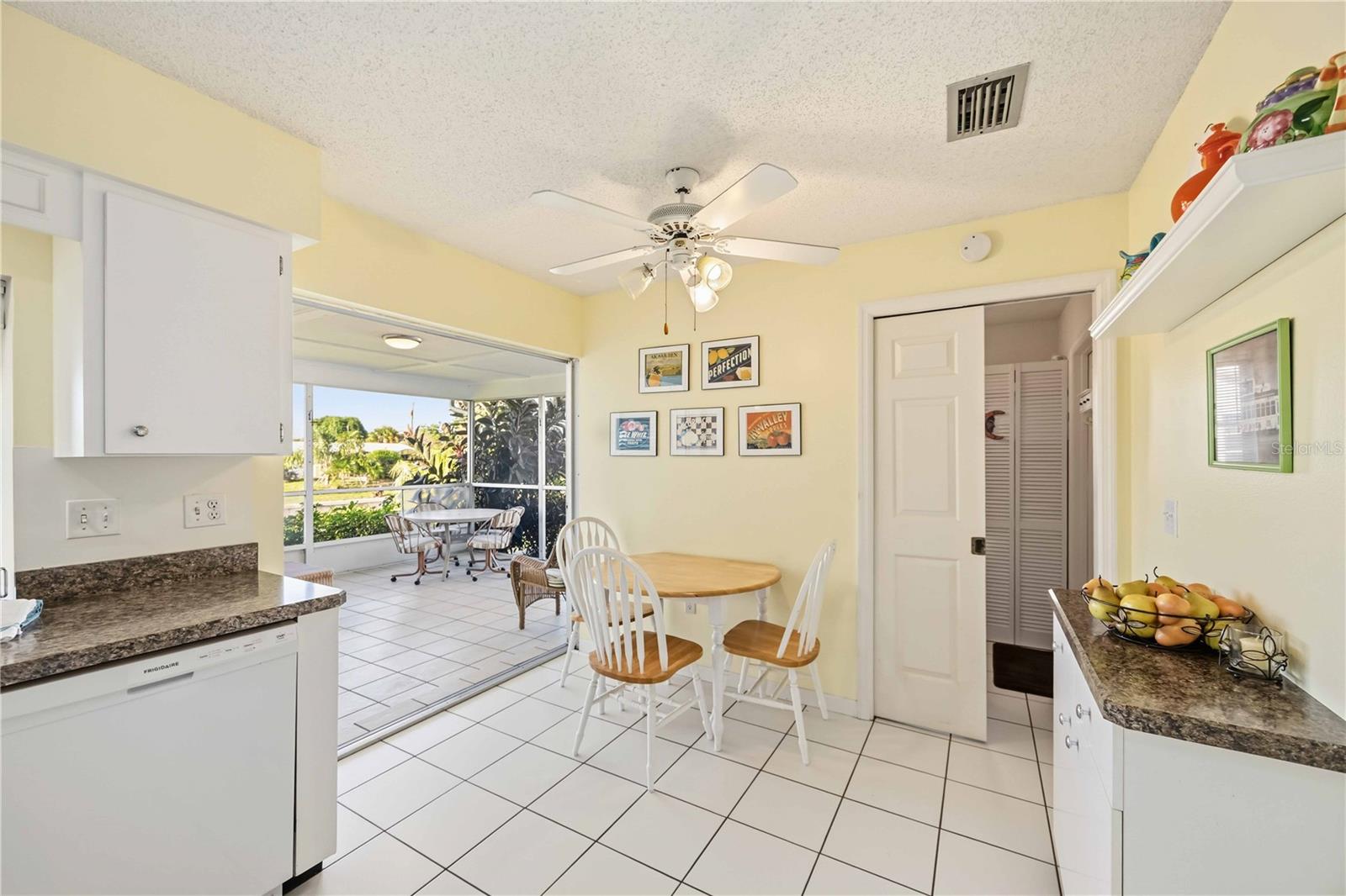 Image 18 of 60 For 886 4th Street