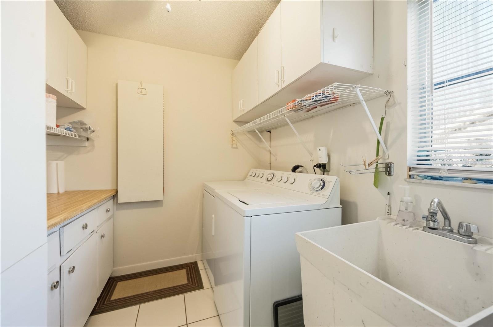 Image 23 of 60 For 886 4th Street