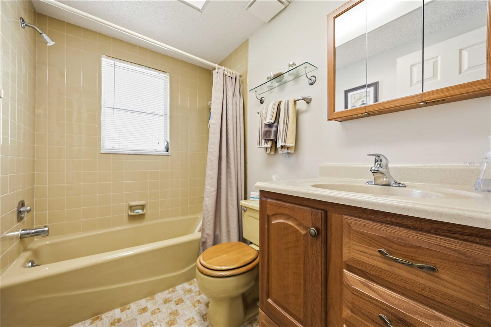 Image 30 of 60 For 886 4th Street