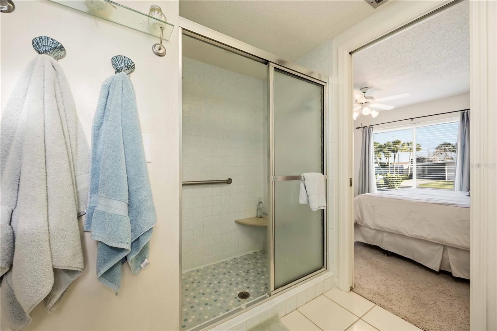 Image 38 of 60 For 886 4th Street