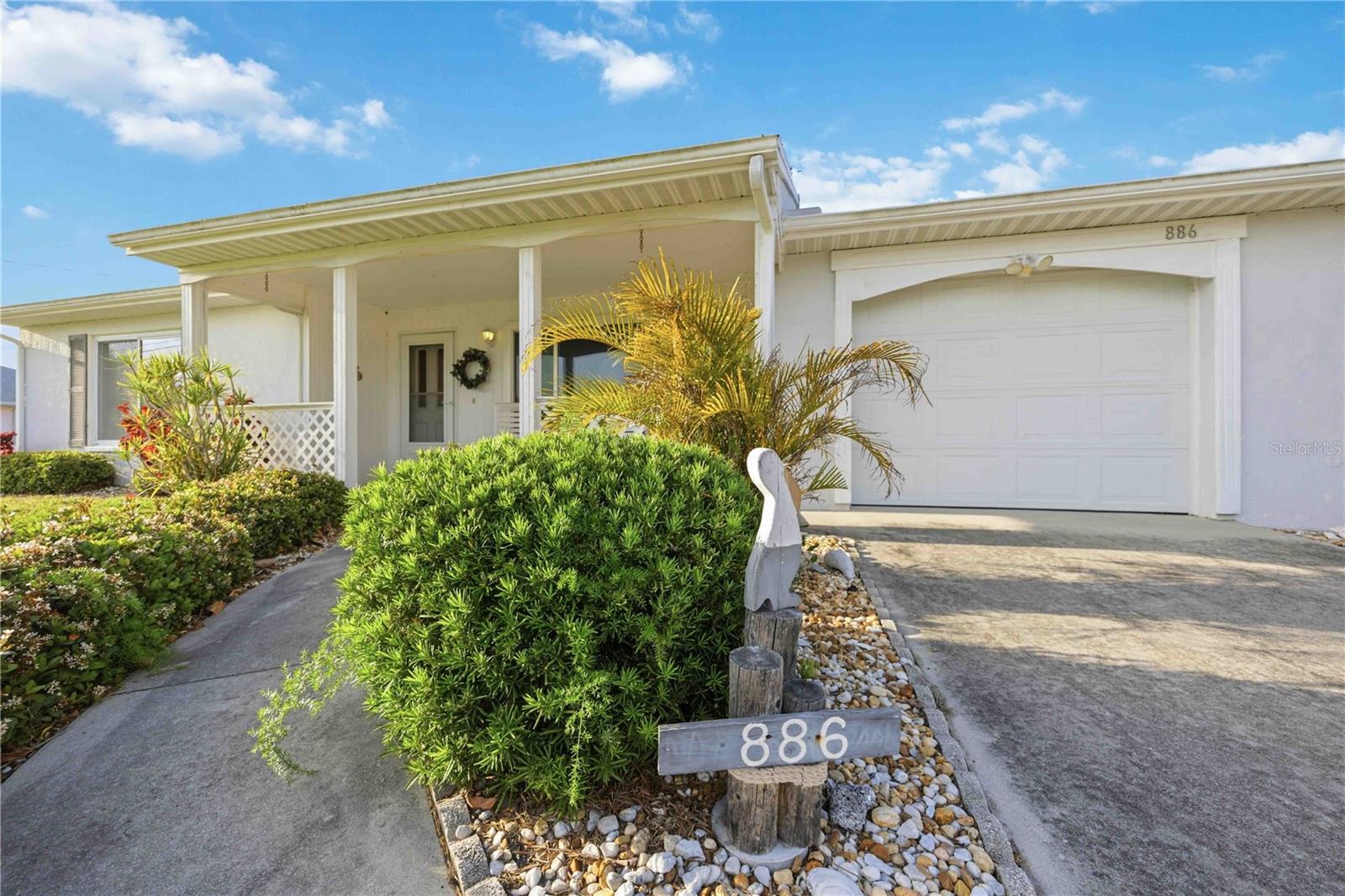 Image 5 of 60 For 886 4th Street