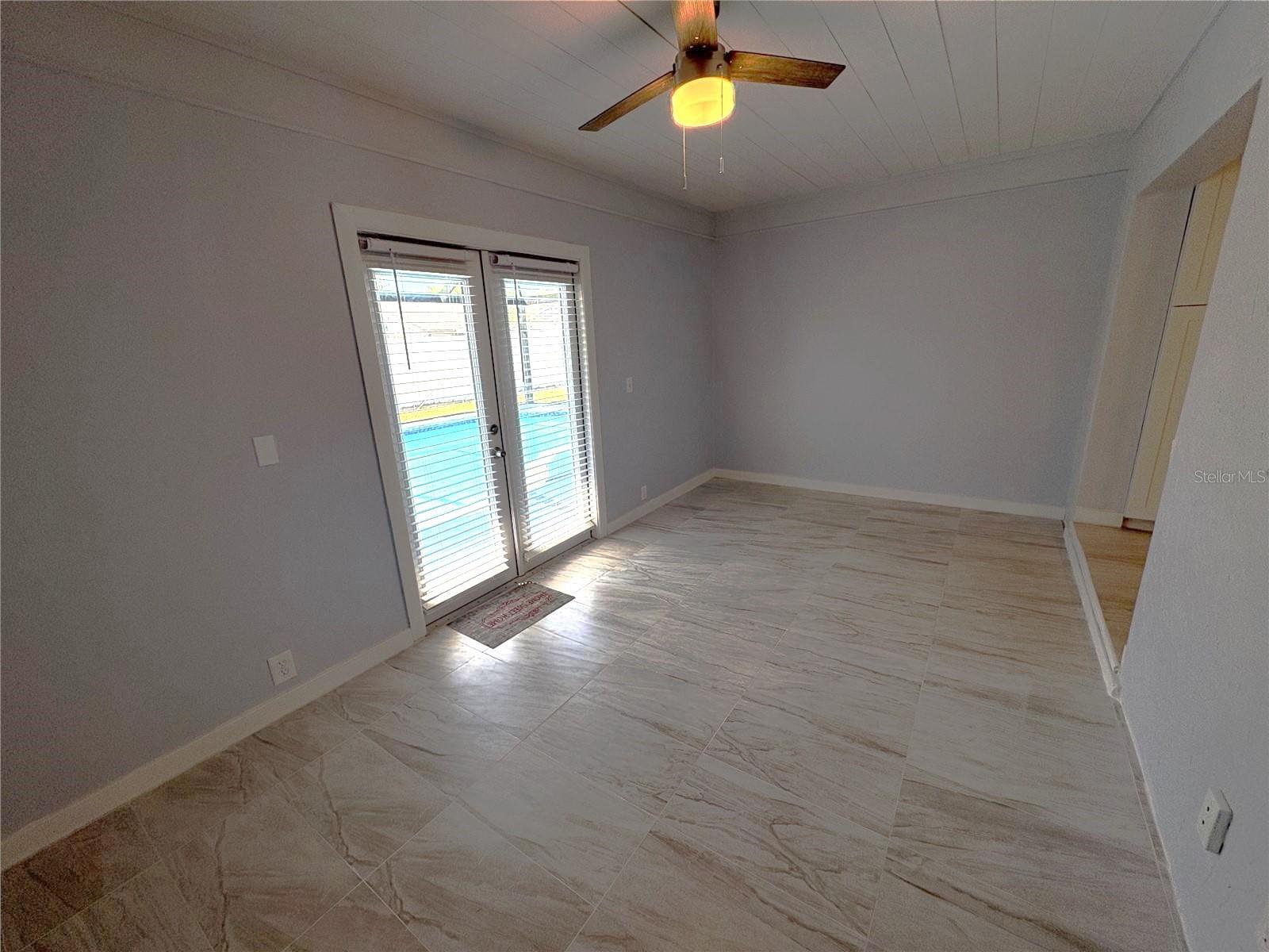 Image 16 of 22 For 6522 Samoa Drive