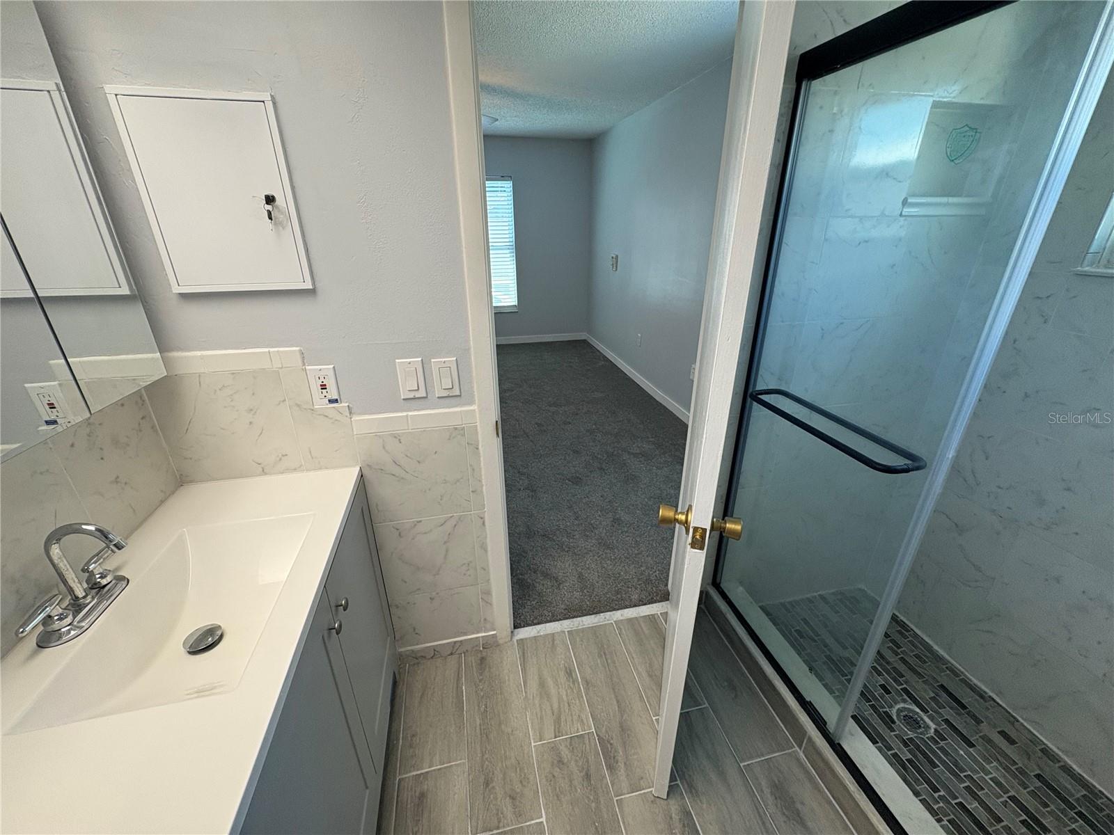 Image 9 of 22 For 6522 Samoa Drive