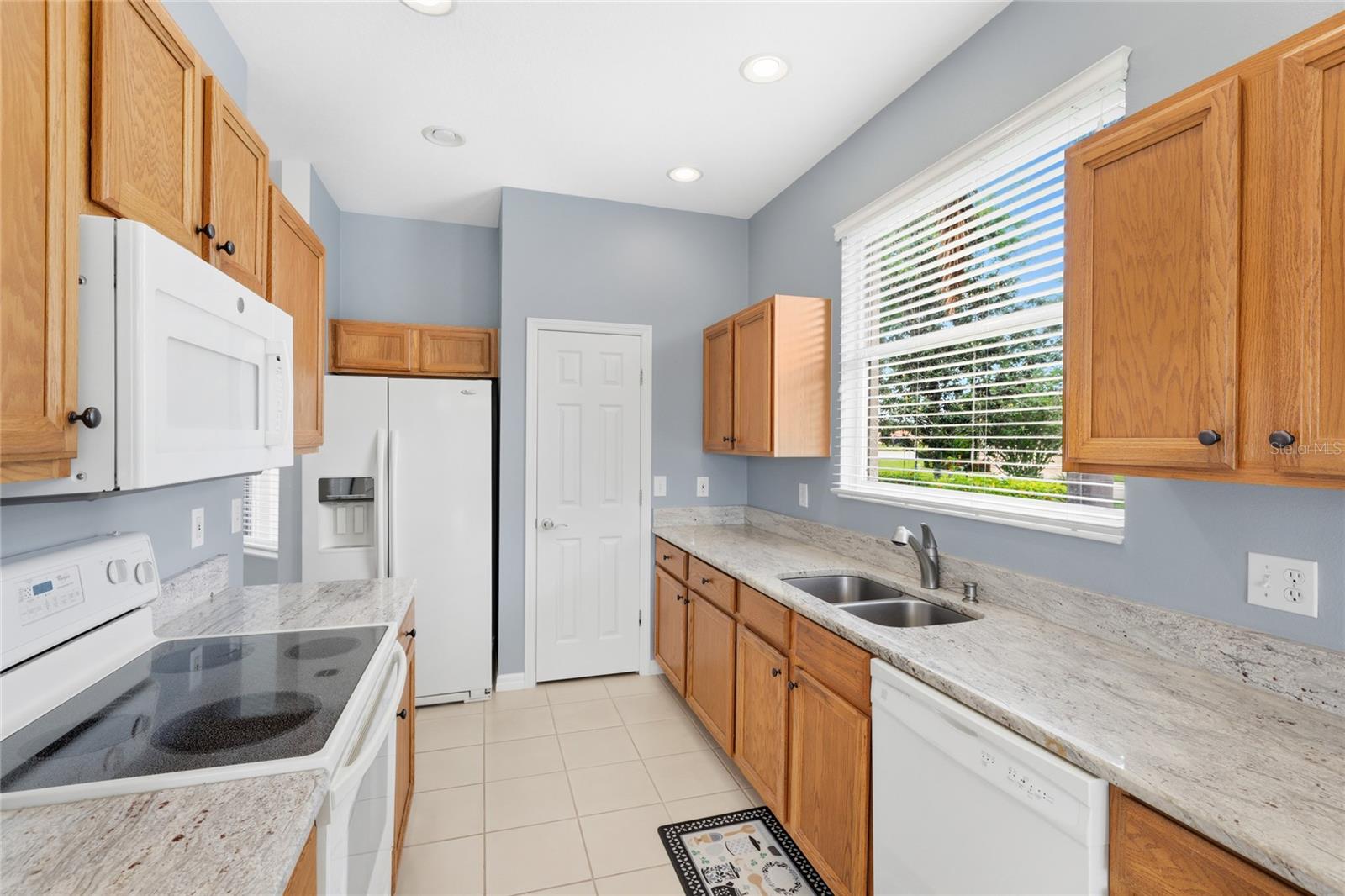 Image 20 of 47 For 8120 Victoria Falls Circle