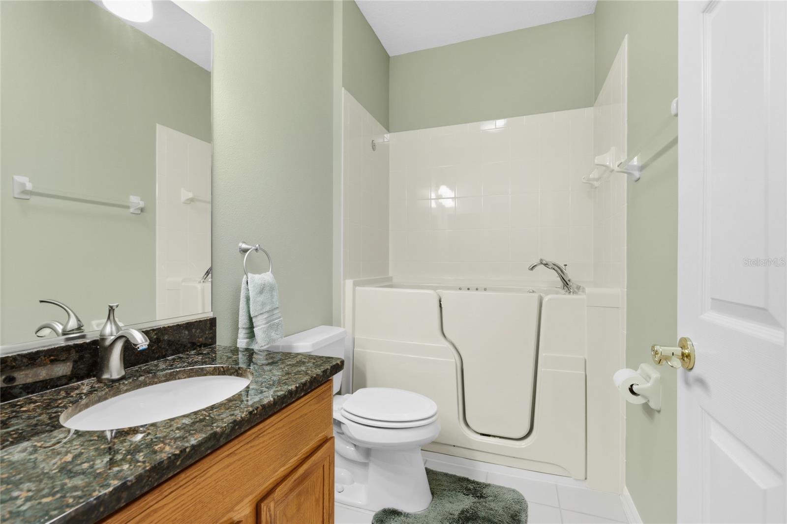 Image 33 of 47 For 8120 Victoria Falls Circle