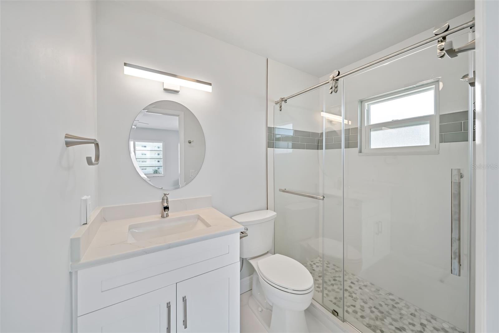 Image 18 of 53 For 200 The Esplanade N C14