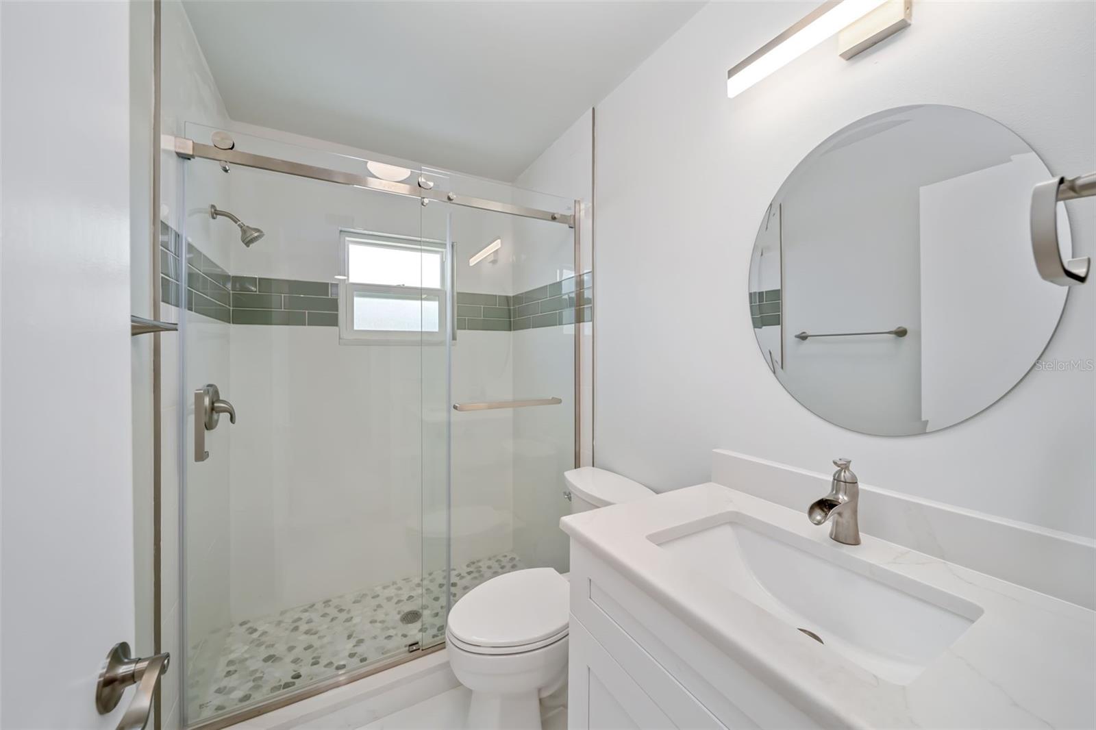 Image 22 of 53 For 200 The Esplanade N C14