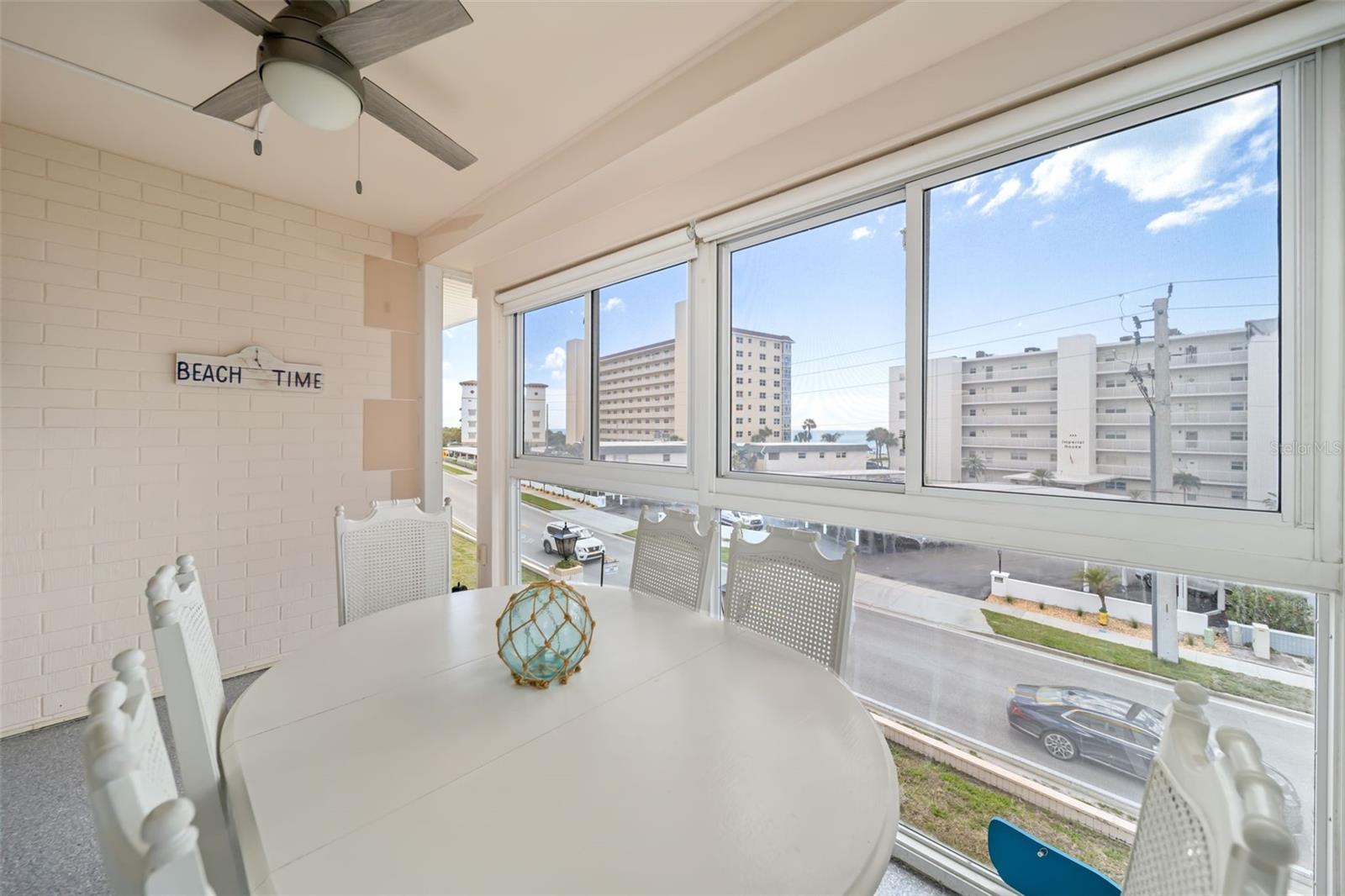 Image 23 of 53 For 200 The Esplanade N C14