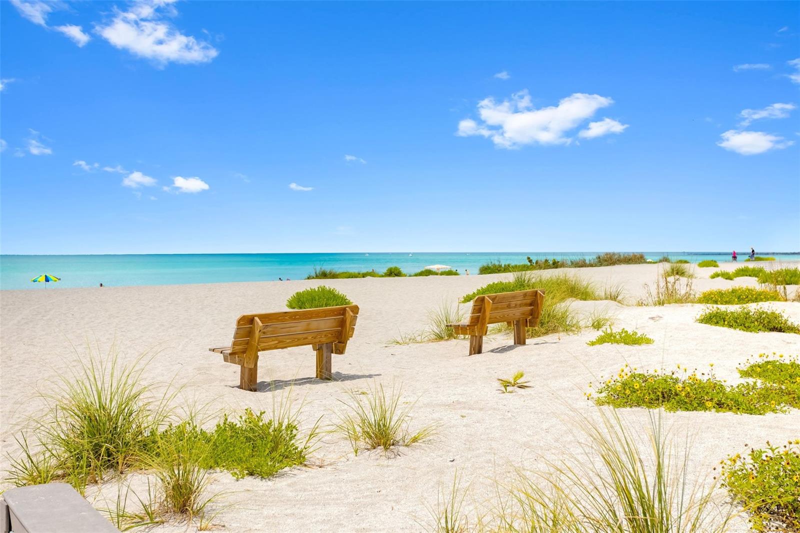 Image 39 of 53 For 200 The Esplanade N C14