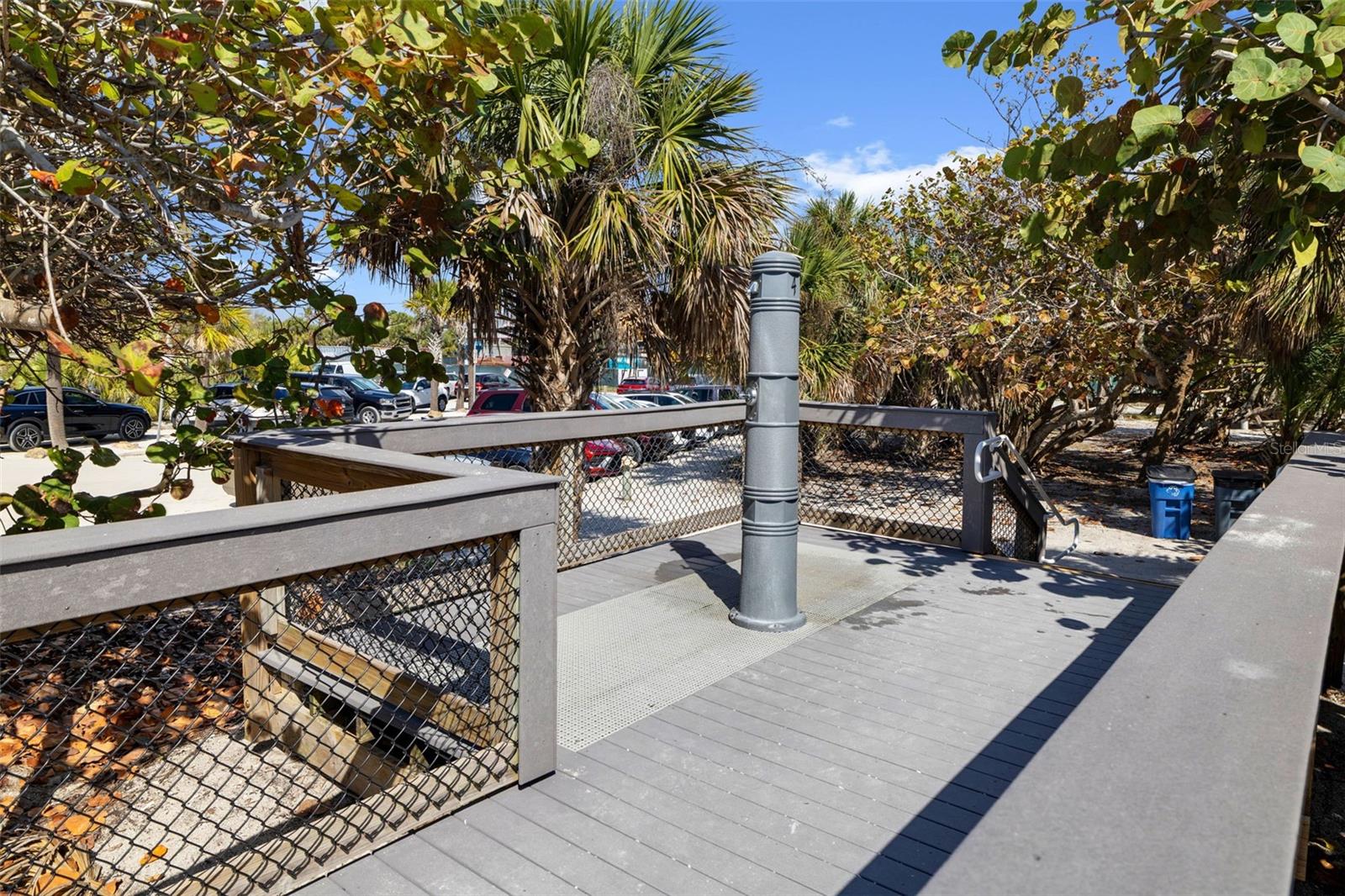 Image 43 of 53 For 200 The Esplanade N C14