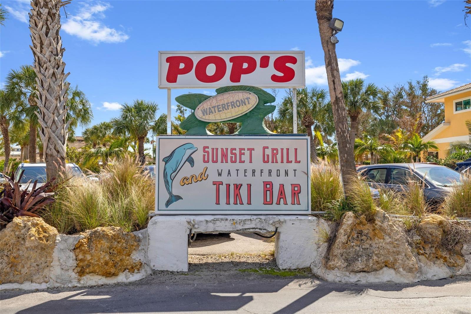 Image 51 of 53 For 200 The Esplanade N C14