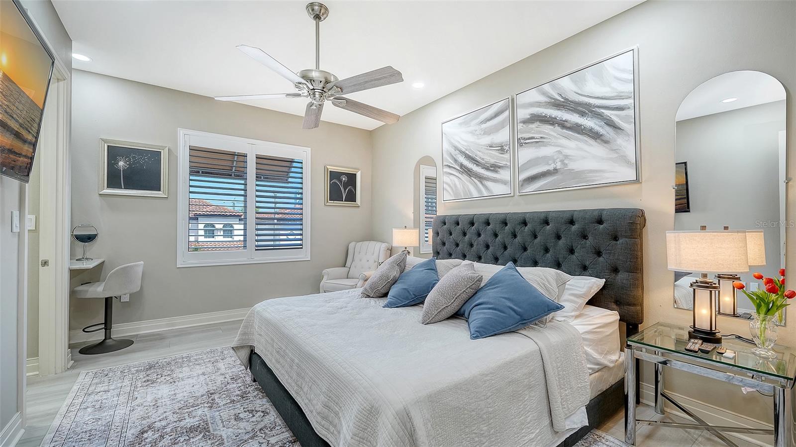 Image 17 of 56 For 235 Cocoanut Avenue 106-b