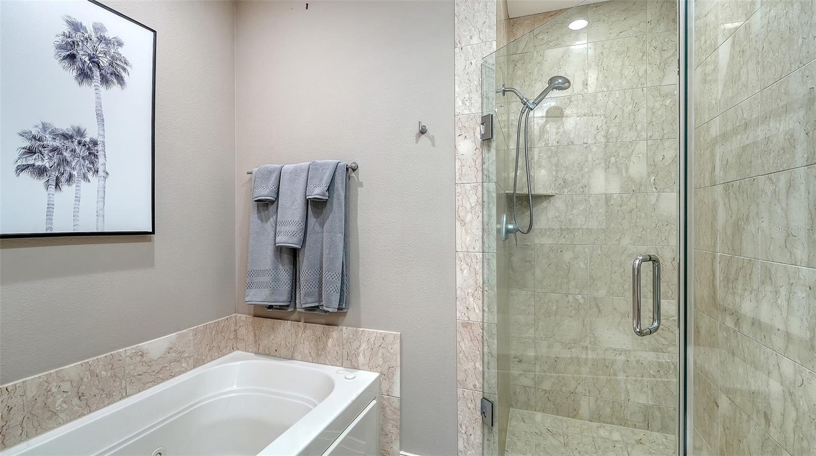 Image 22 of 56 For 235 Cocoanut Avenue 106-b