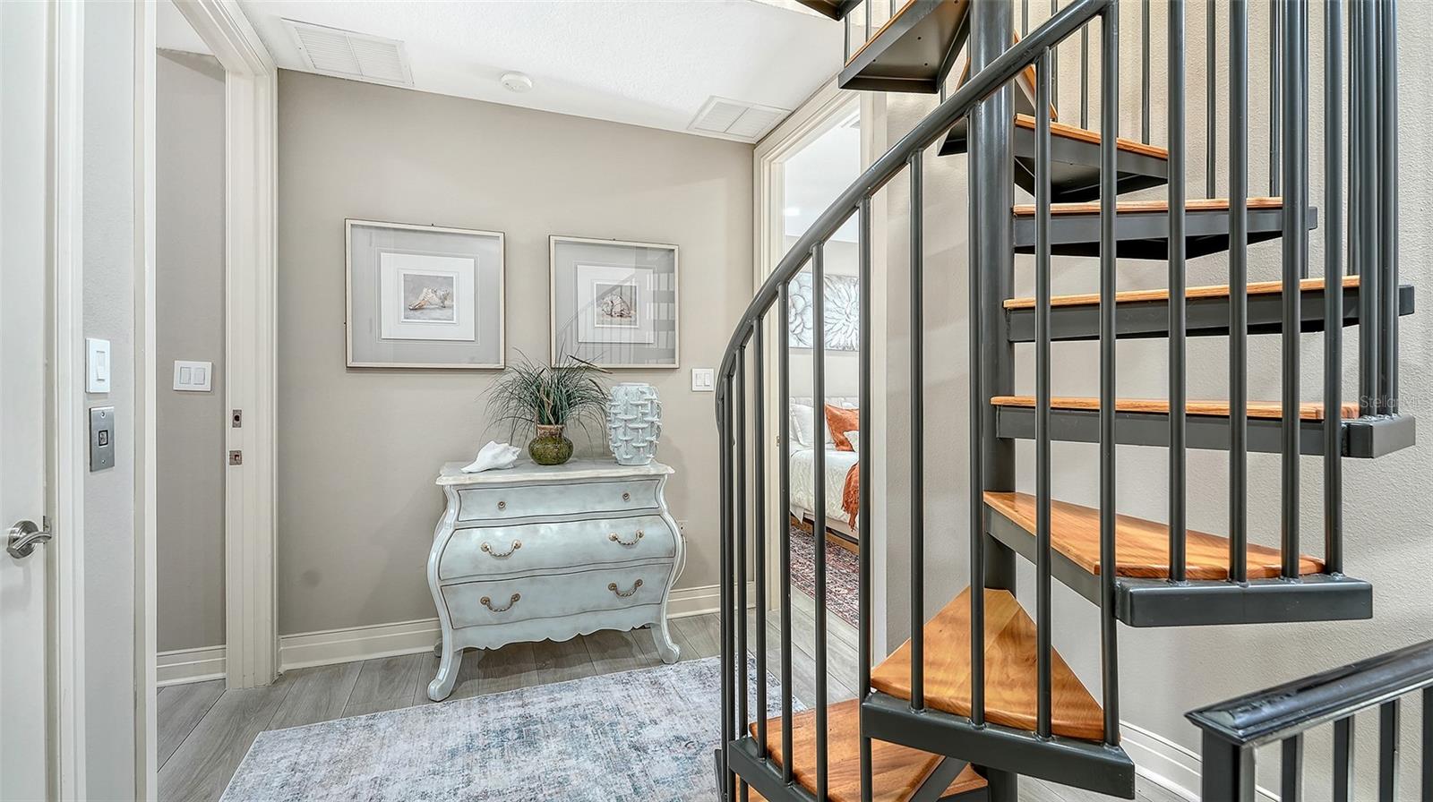 Image 25 of 56 For 235 Cocoanut Avenue 106-b