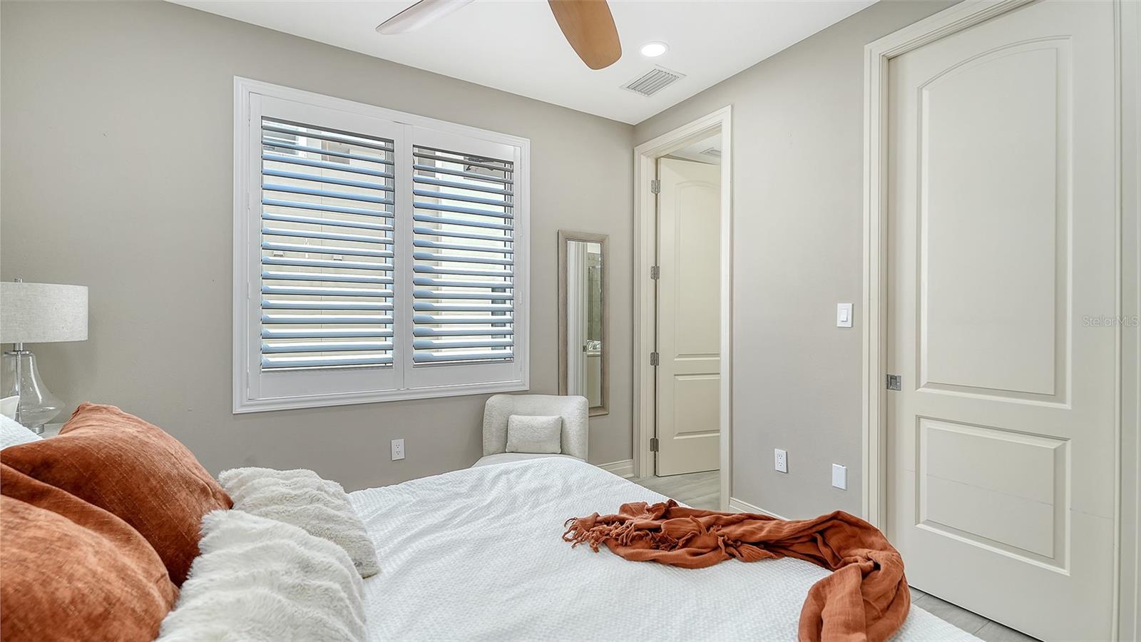 Image 27 of 56 For 235 Cocoanut Avenue 106-b