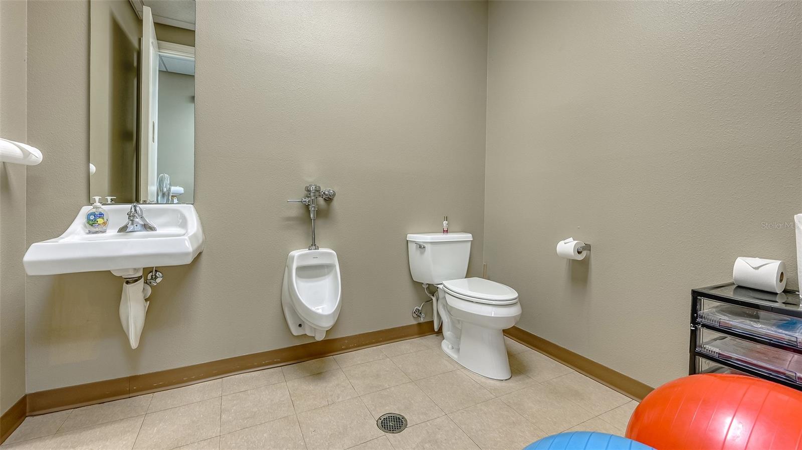 Image 56 of 56 For 235 Cocoanut Avenue 106-b