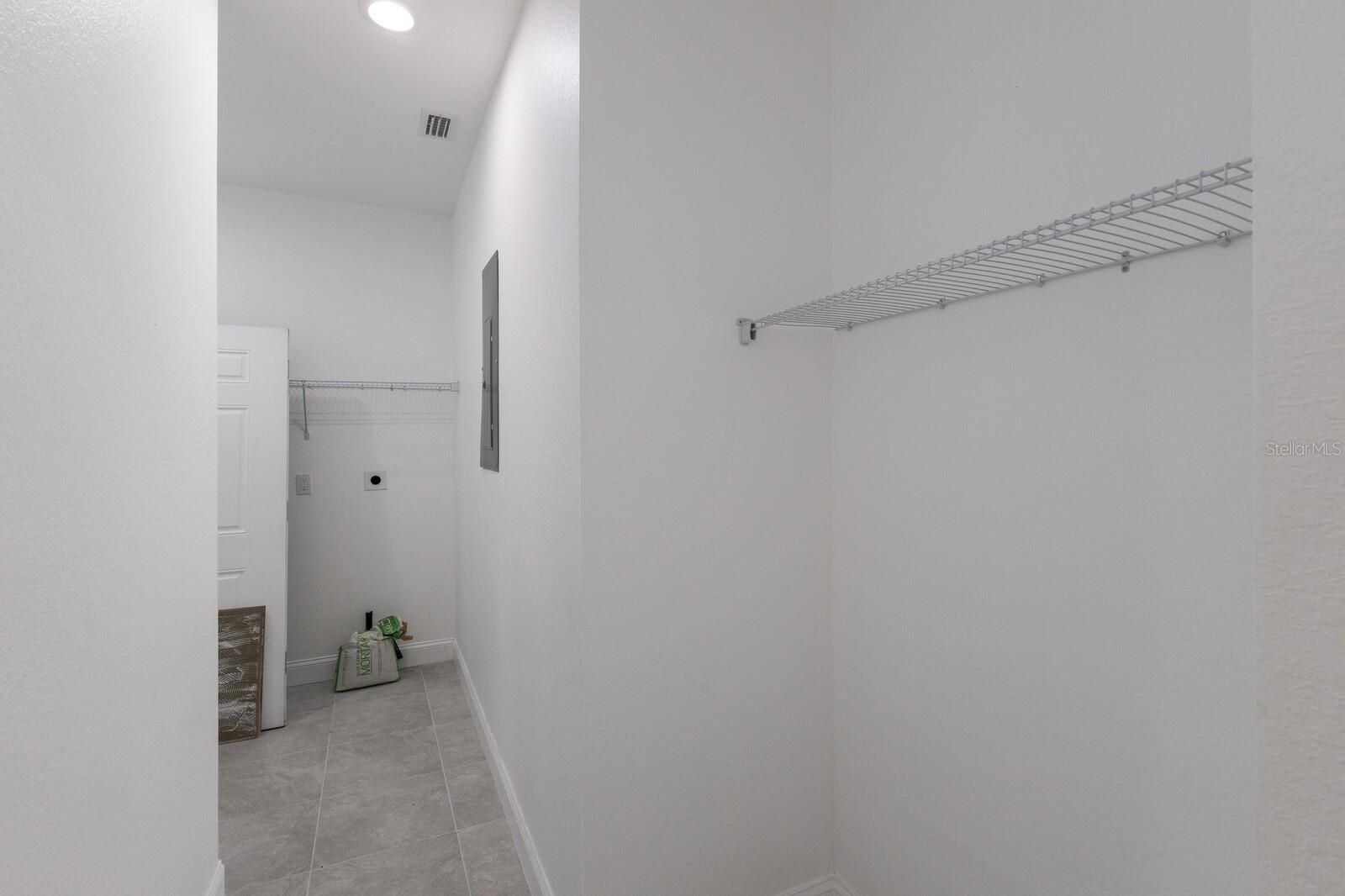 Image 5 of 19 For 520 12th Avenue W