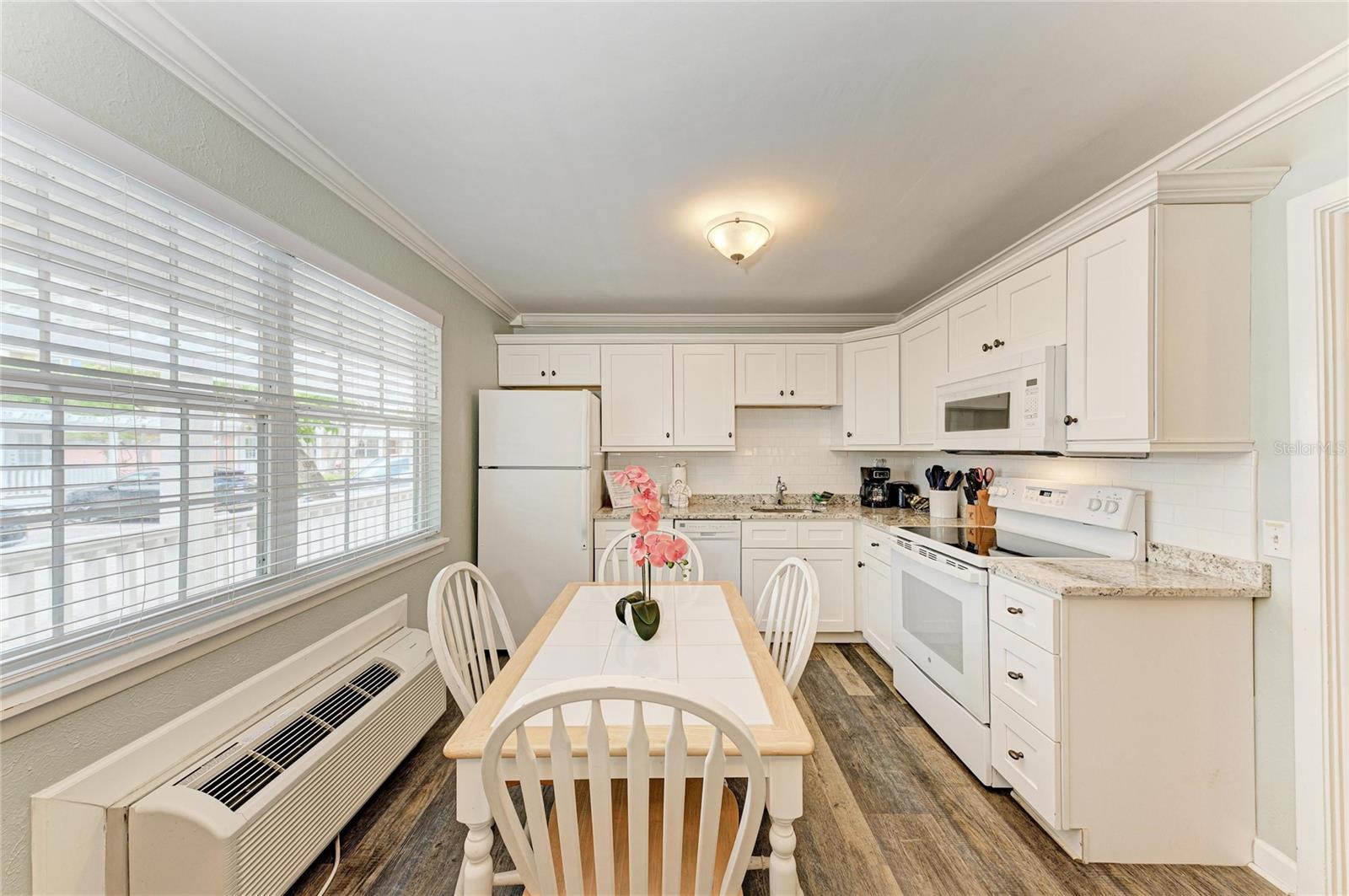 Image 10 of 40 For 1603 Gulf Dr N  26