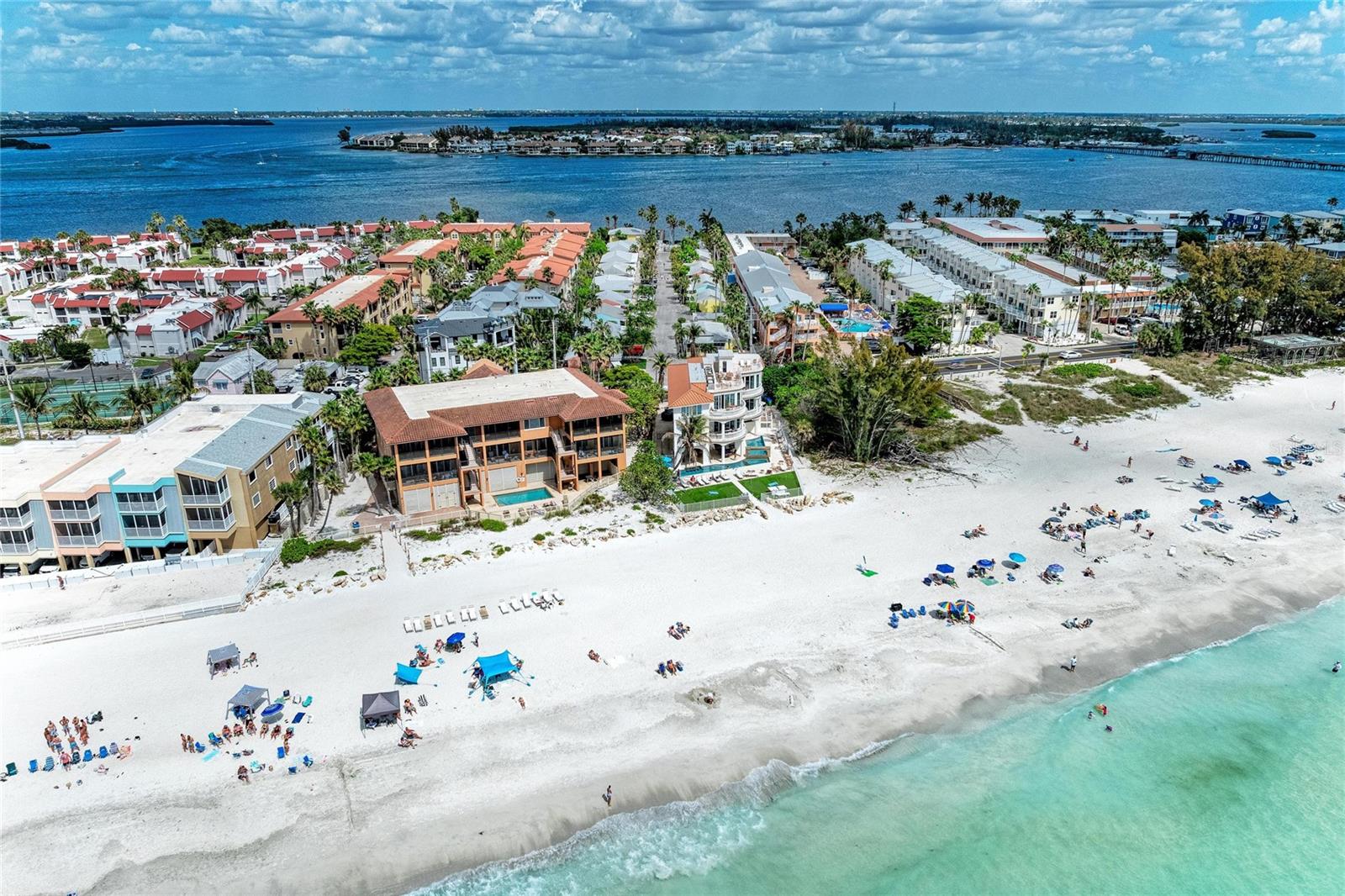 Image 20 of 40 For 1603 Gulf Dr N  26