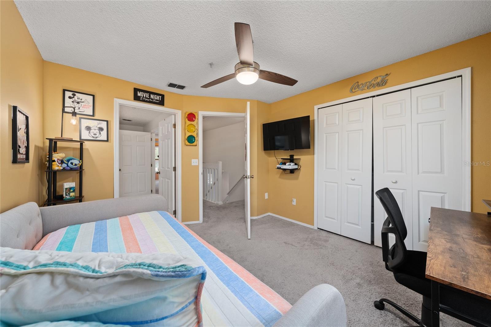 Image 16 of 35 For 703 Swan Lane