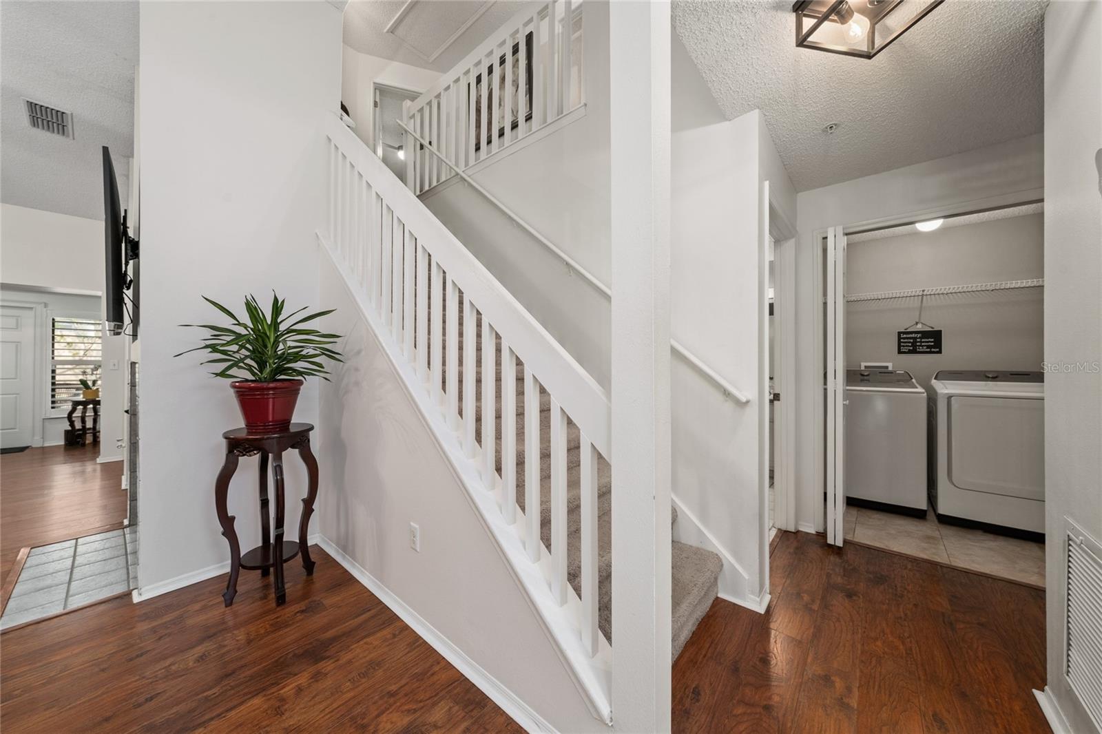 Image 20 of 35 For 703 Swan Lane