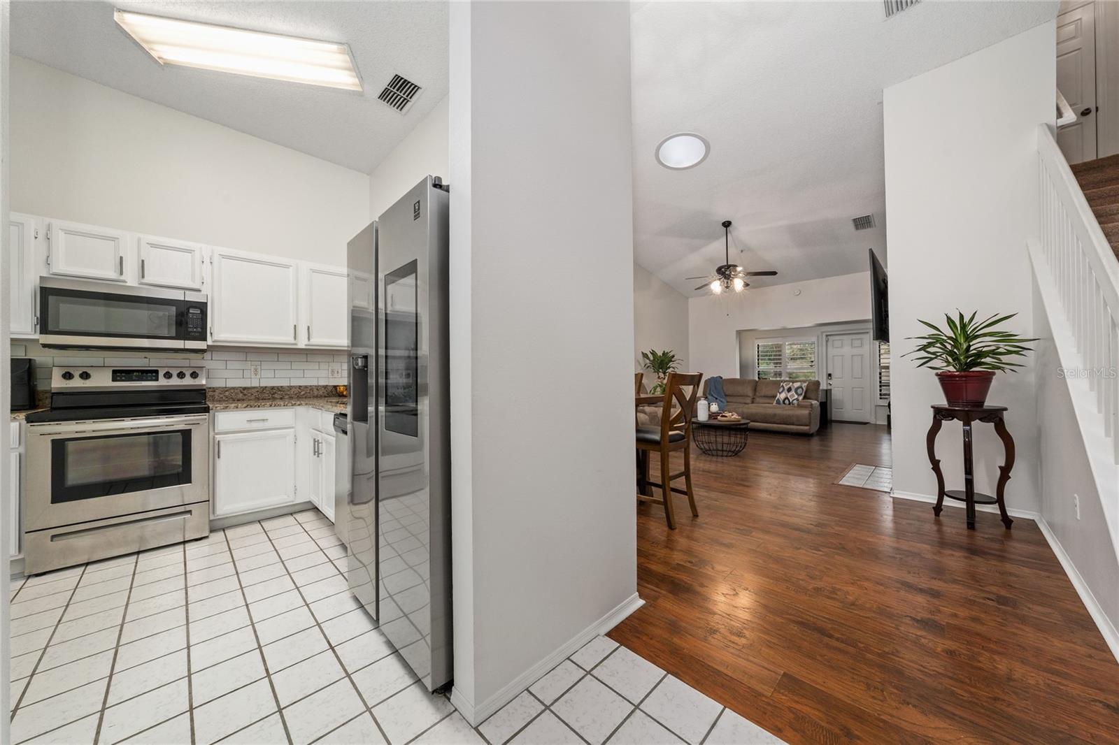 Image 33 of 35 For 703 Swan Lane