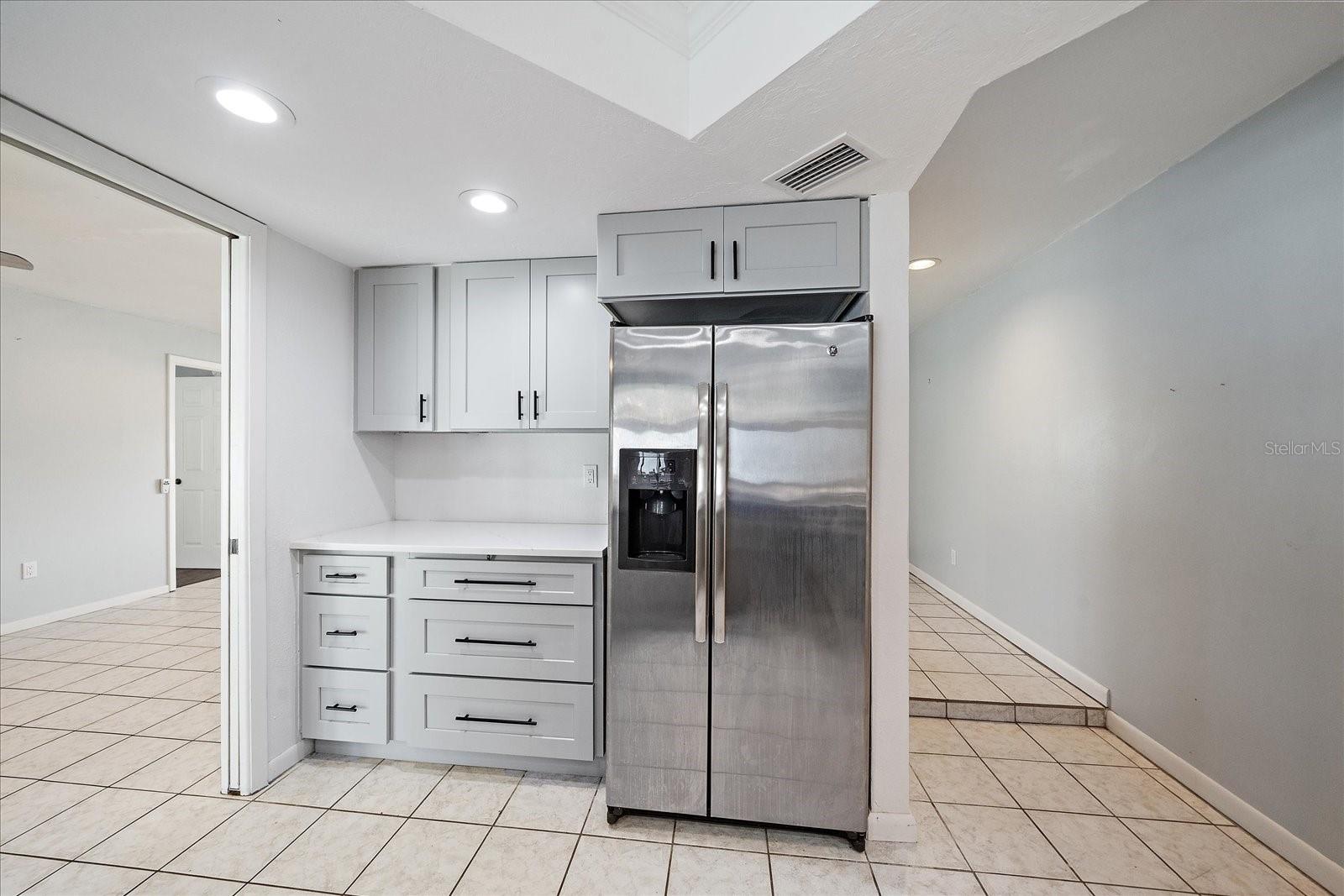 Image 11 of 38 For 6416 Samoa Drive