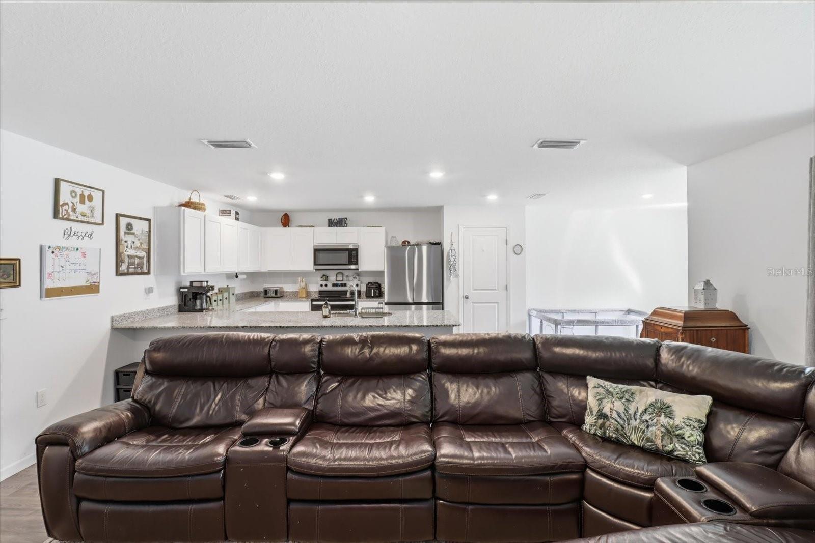 Image 10 of 39 For 8361 Elkcam Boulevard