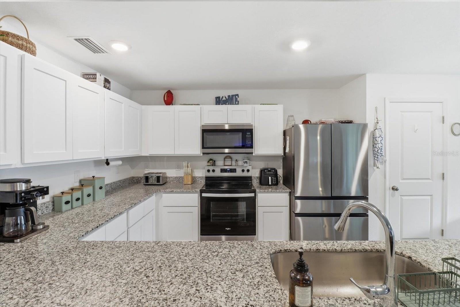 Image 14 of 39 For 8361 Elkcam Boulevard