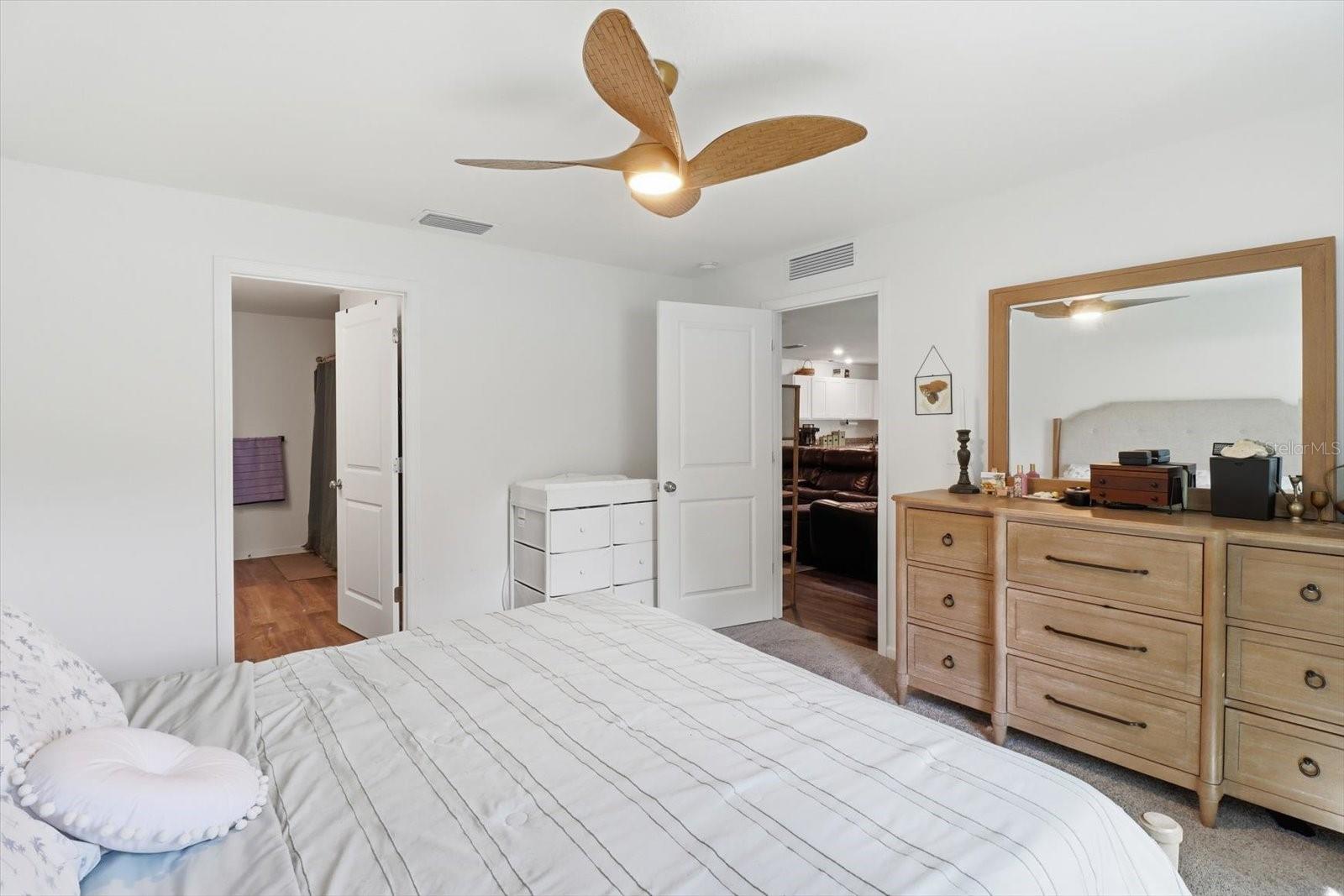 Image 27 of 39 For 8361 Elkcam Boulevard