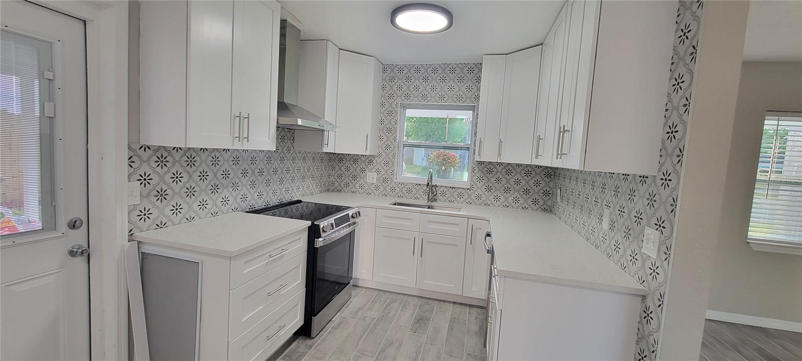 Image 4 of 12 For 5308 6th Street E