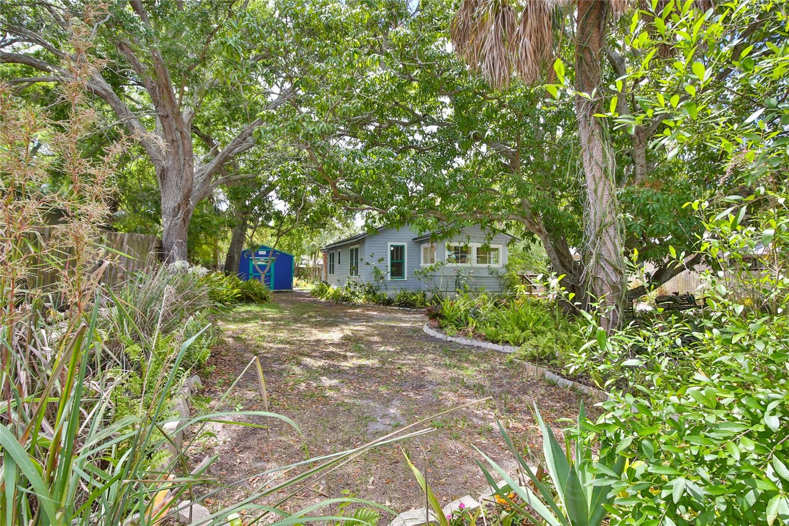 Image 2 of 66 For 708 42nd Street