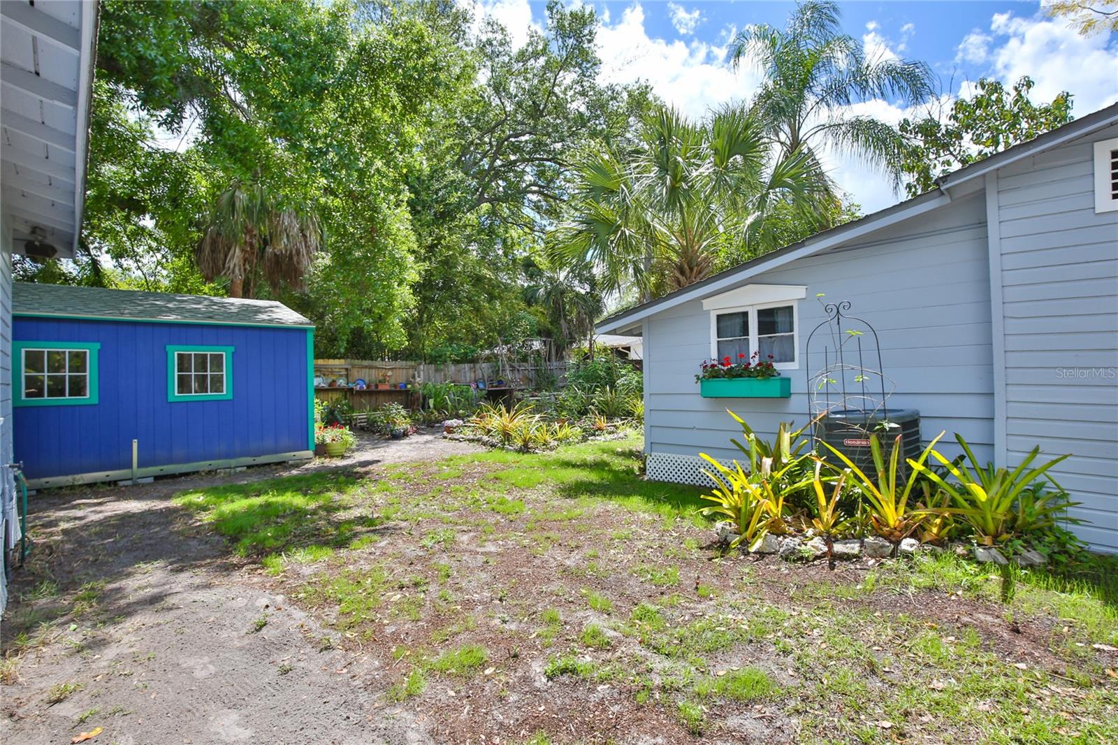 Image 45 of 66 For 708 42nd Street