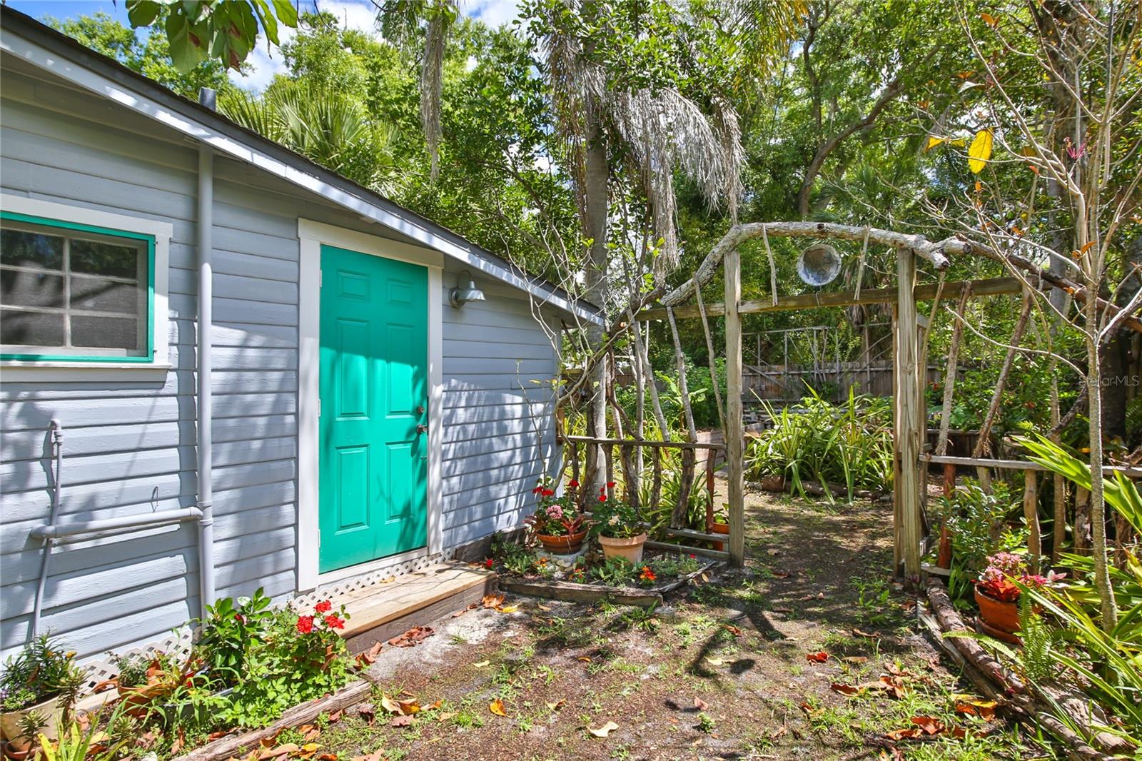 Image 51 of 66 For 708 42nd Street