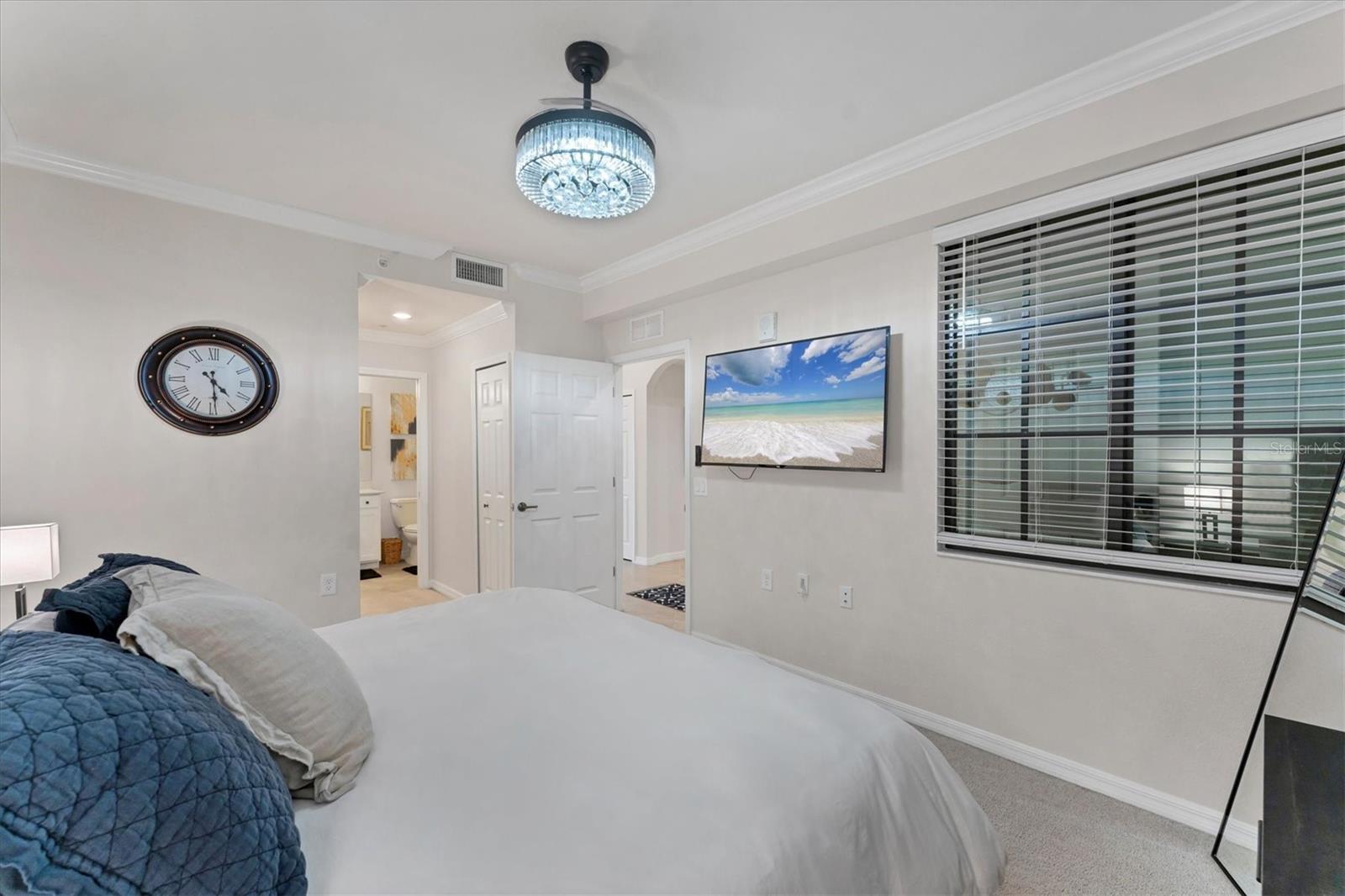 Image 18 of 57 For 17704 Gawthrop Drive 102