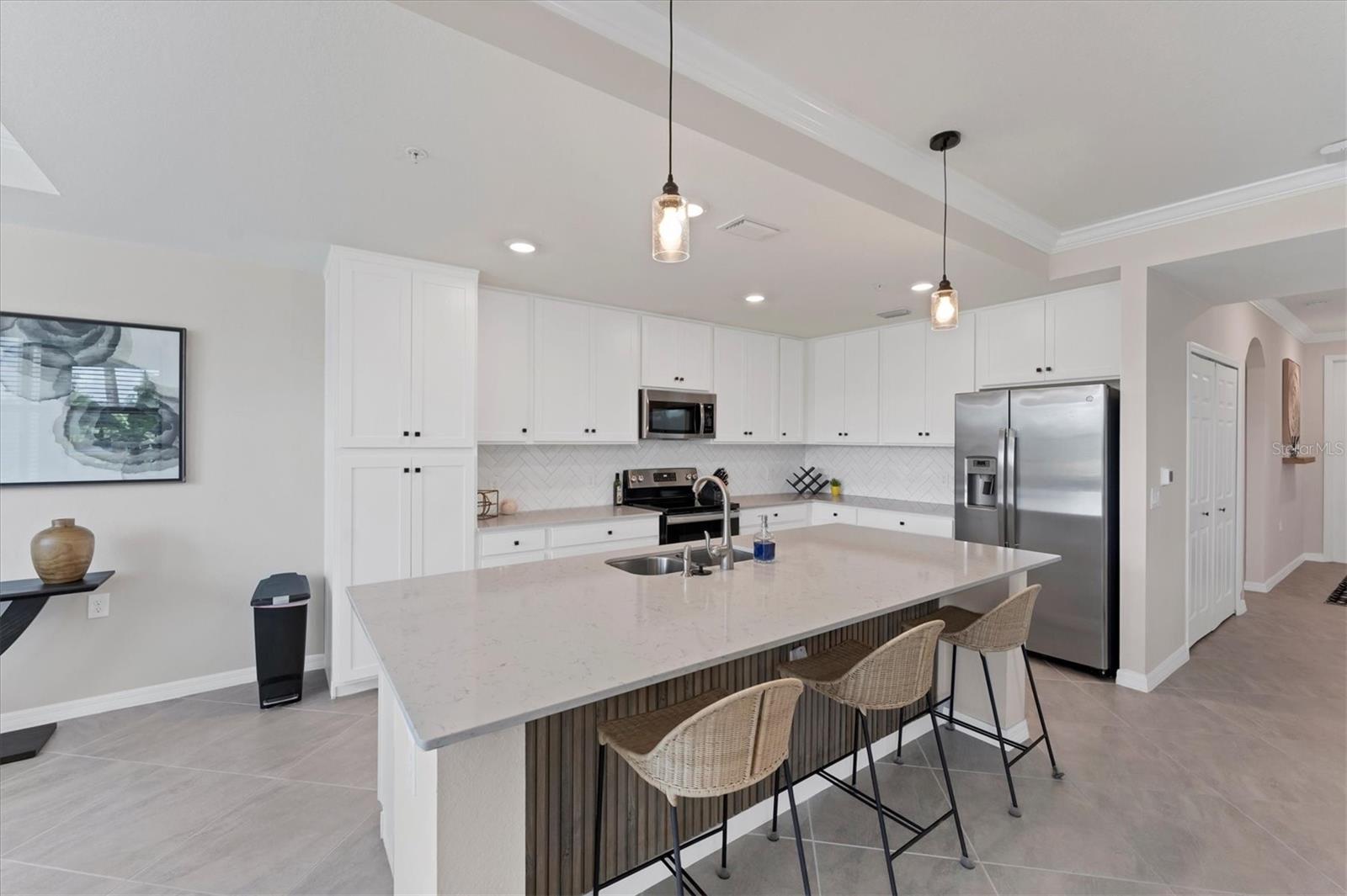 Image 6 of 57 For 17704 Gawthrop Drive 102