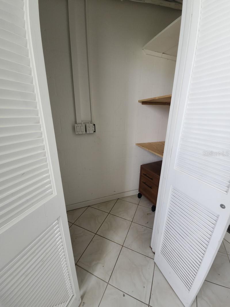 Image 4 of 12 For 1819 Shore Drive S 217