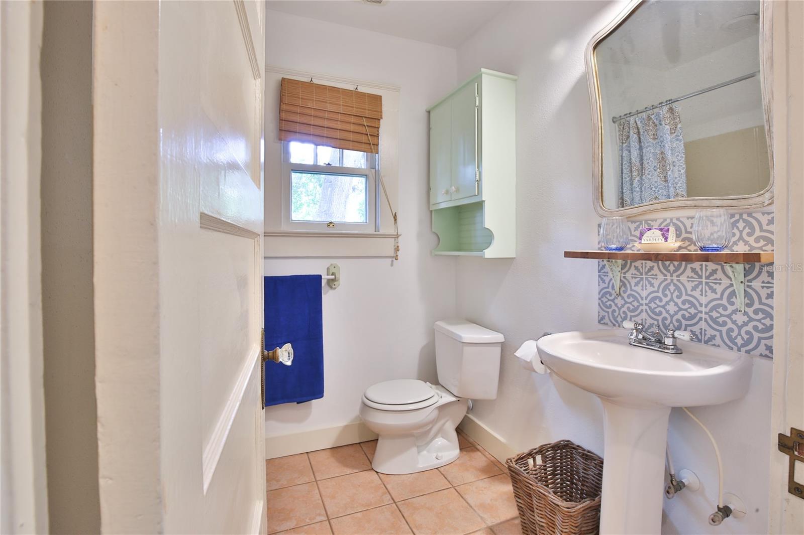 Image 22 of 66 For 708 42nd Street