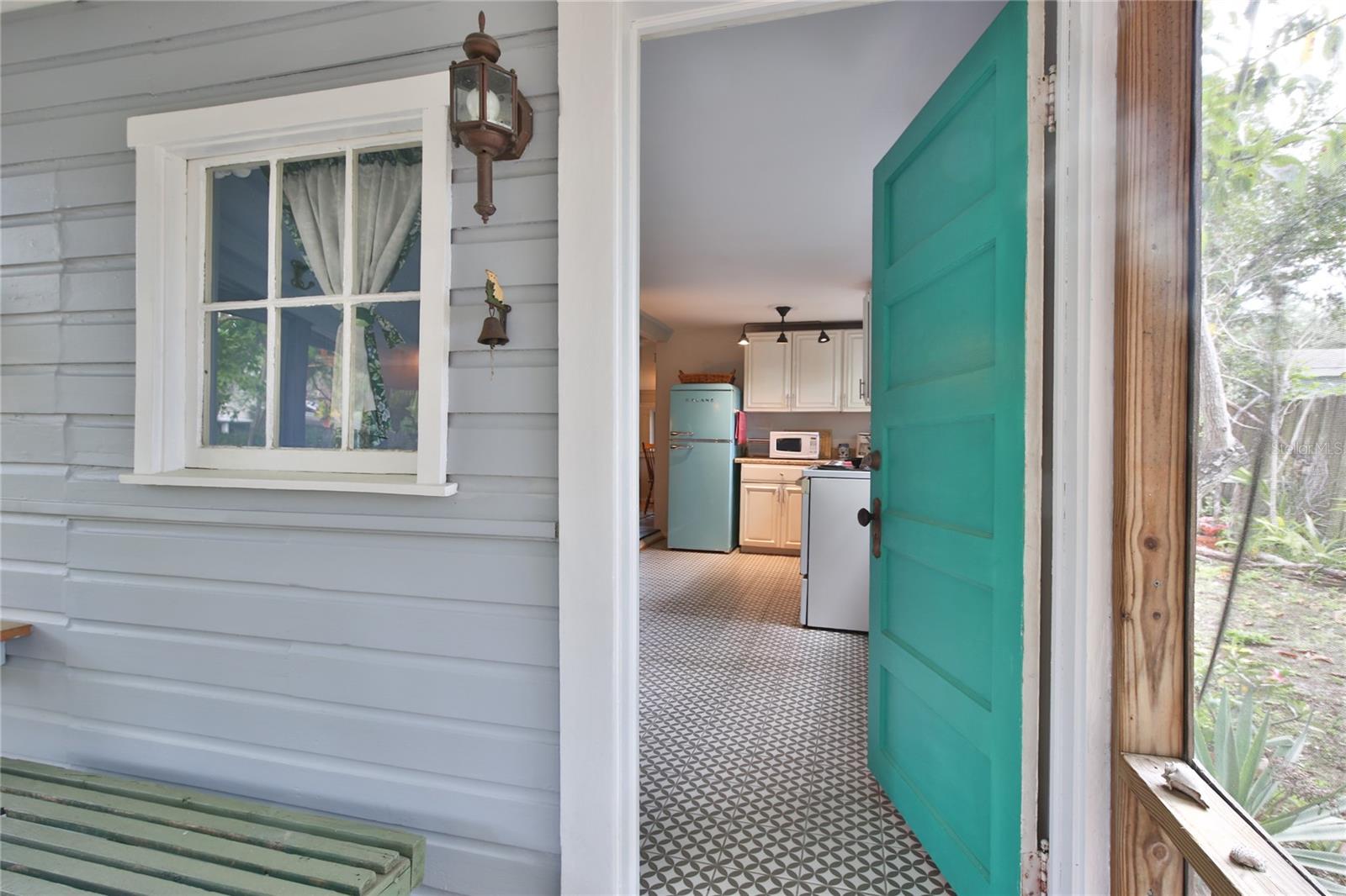 Image 30 of 66 For 708 42nd Street