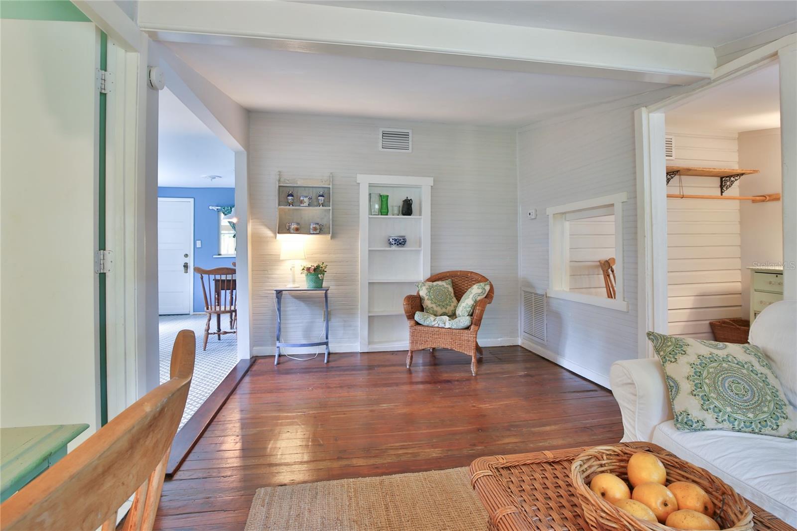 Image 38 of 66 For 708 42nd Street