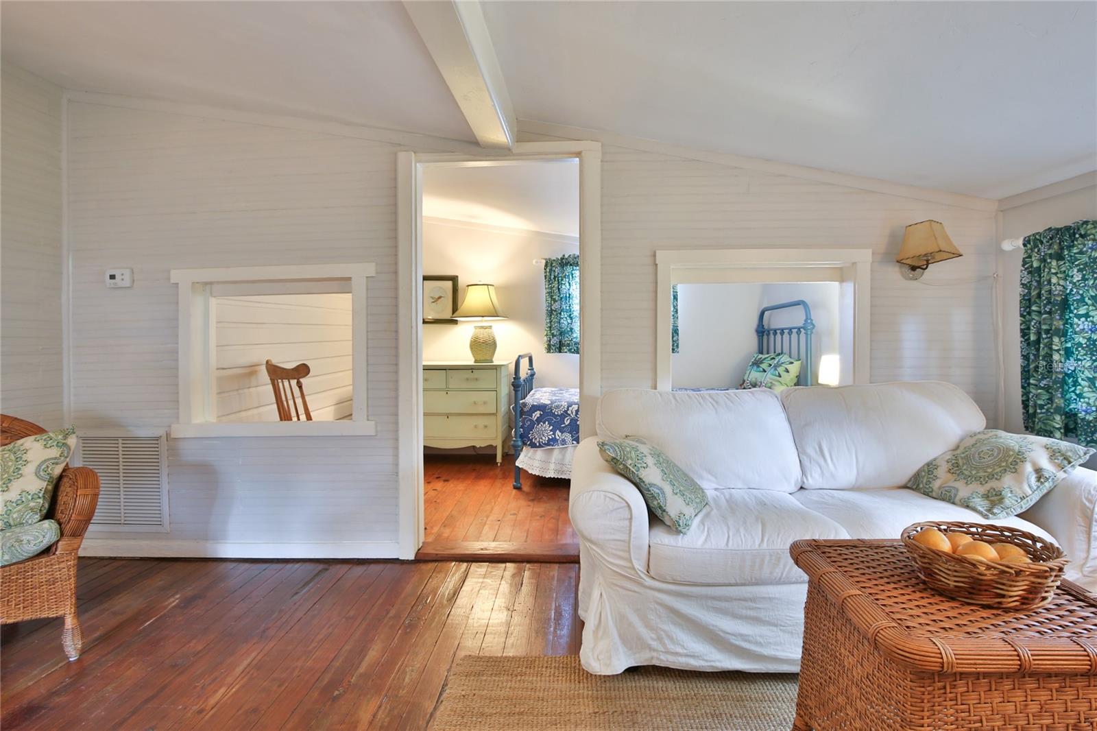 Image 39 of 66 For 708 42nd Street